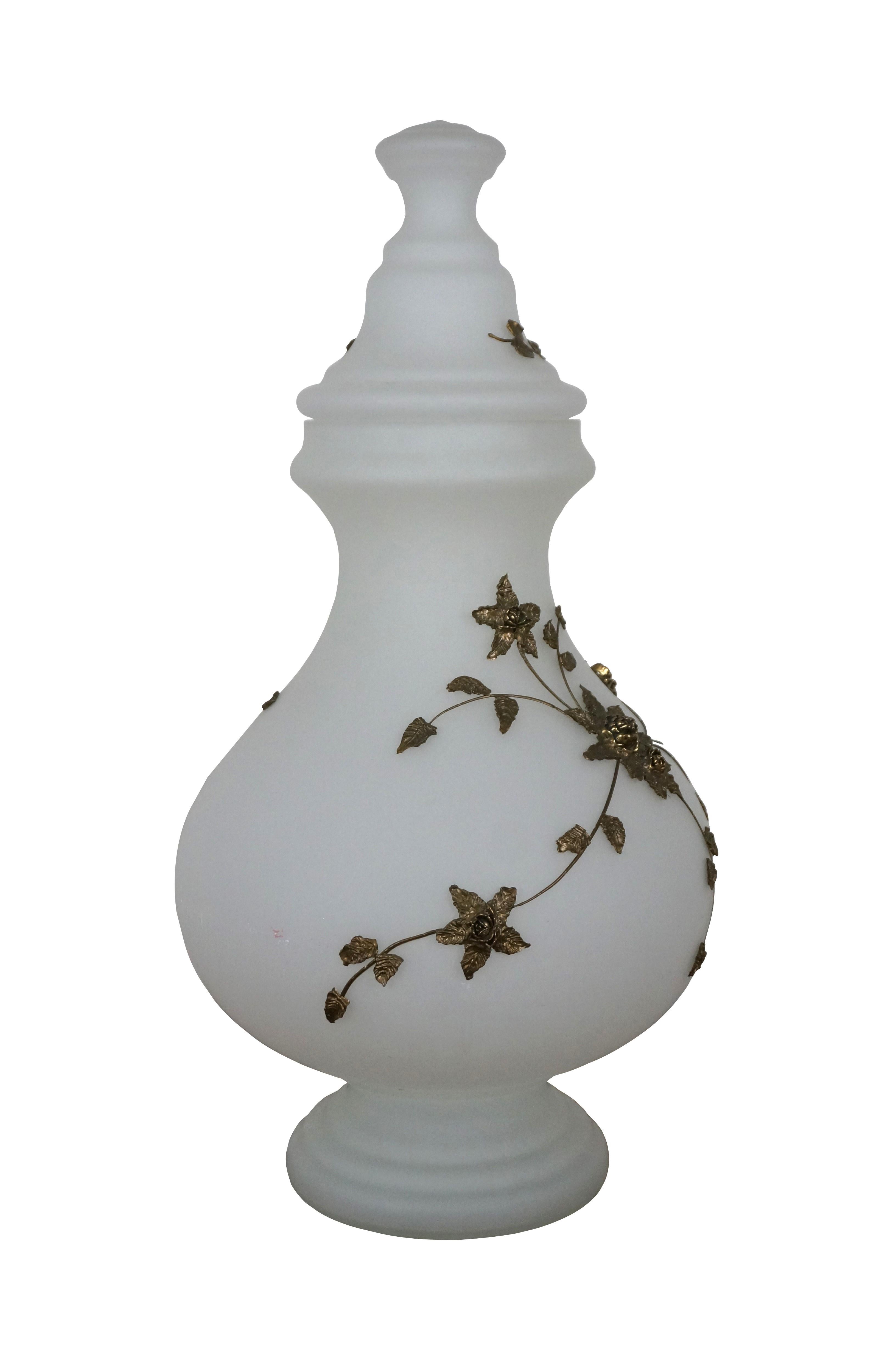 Mid-Century moderno Carl Falkenstein Vaso ornamentale in vetro smerigliato e bronzo della metà del secolo scorso 21