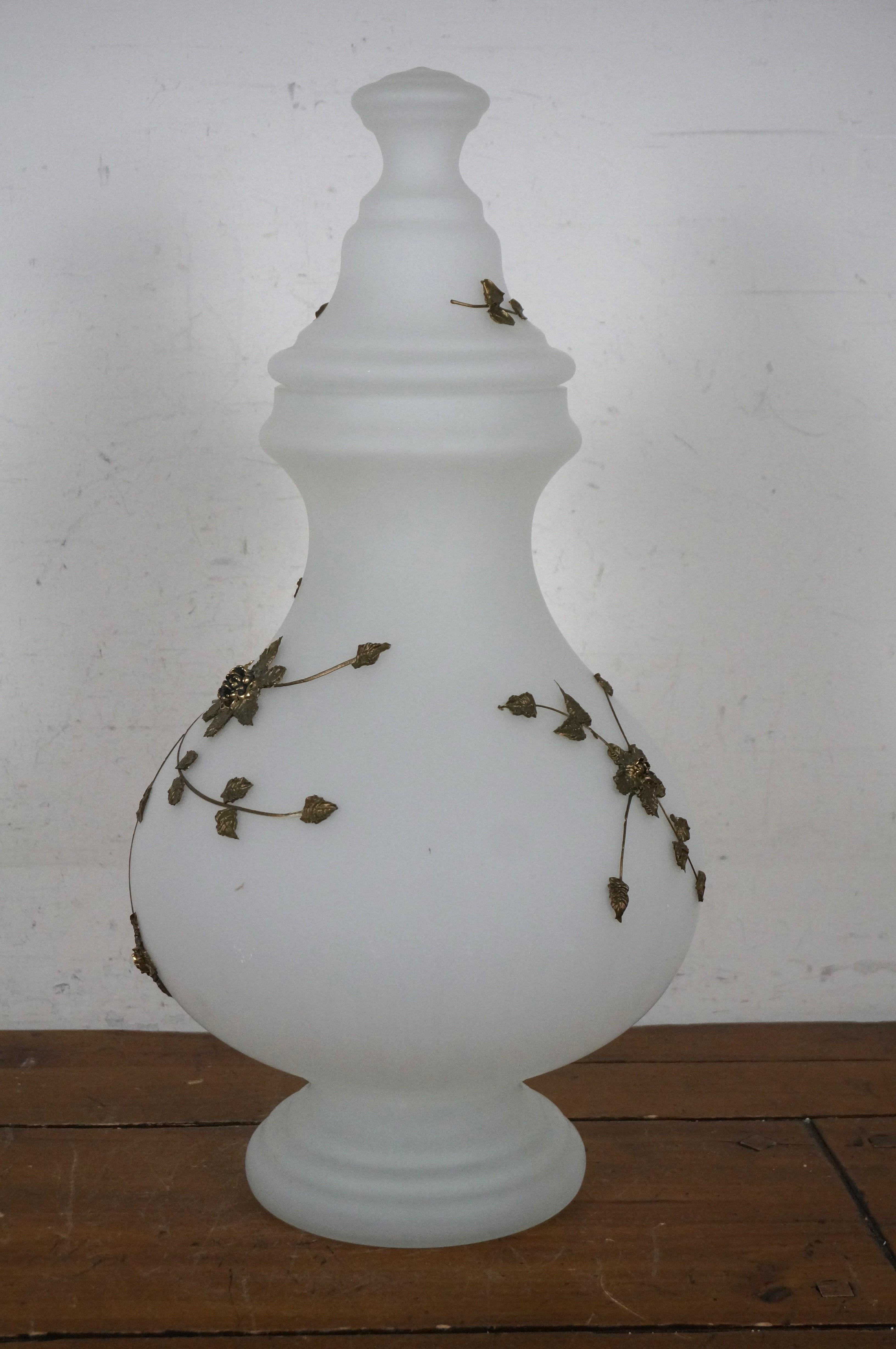XX secolo Carl Falkenstein Vaso ornamentale in vetro smerigliato e bronzo della metà del secolo scorso 21