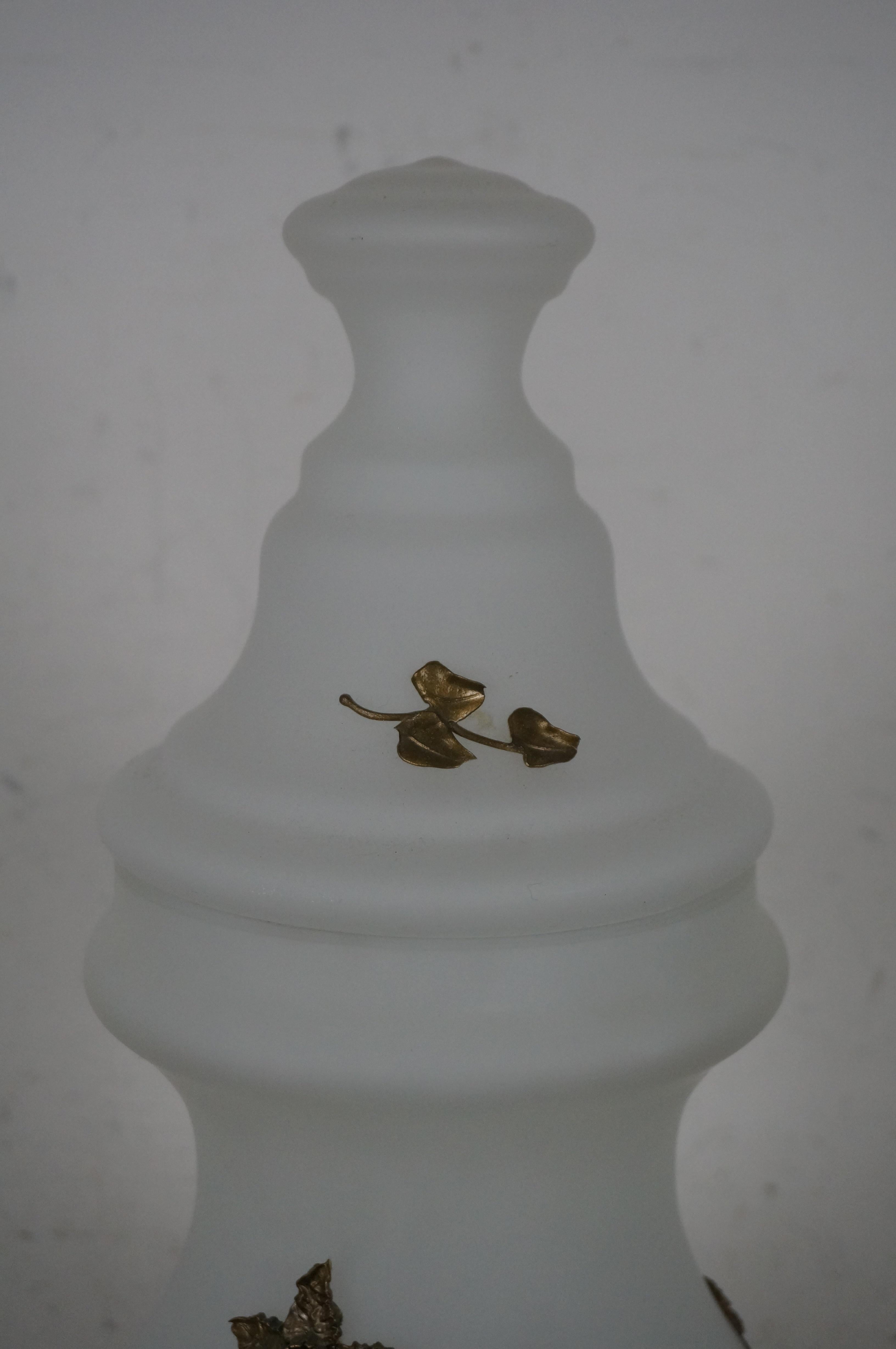 Carl Falkenstein Vaso ornamentale in vetro smerigliato e bronzo della metà del secolo scorso 21