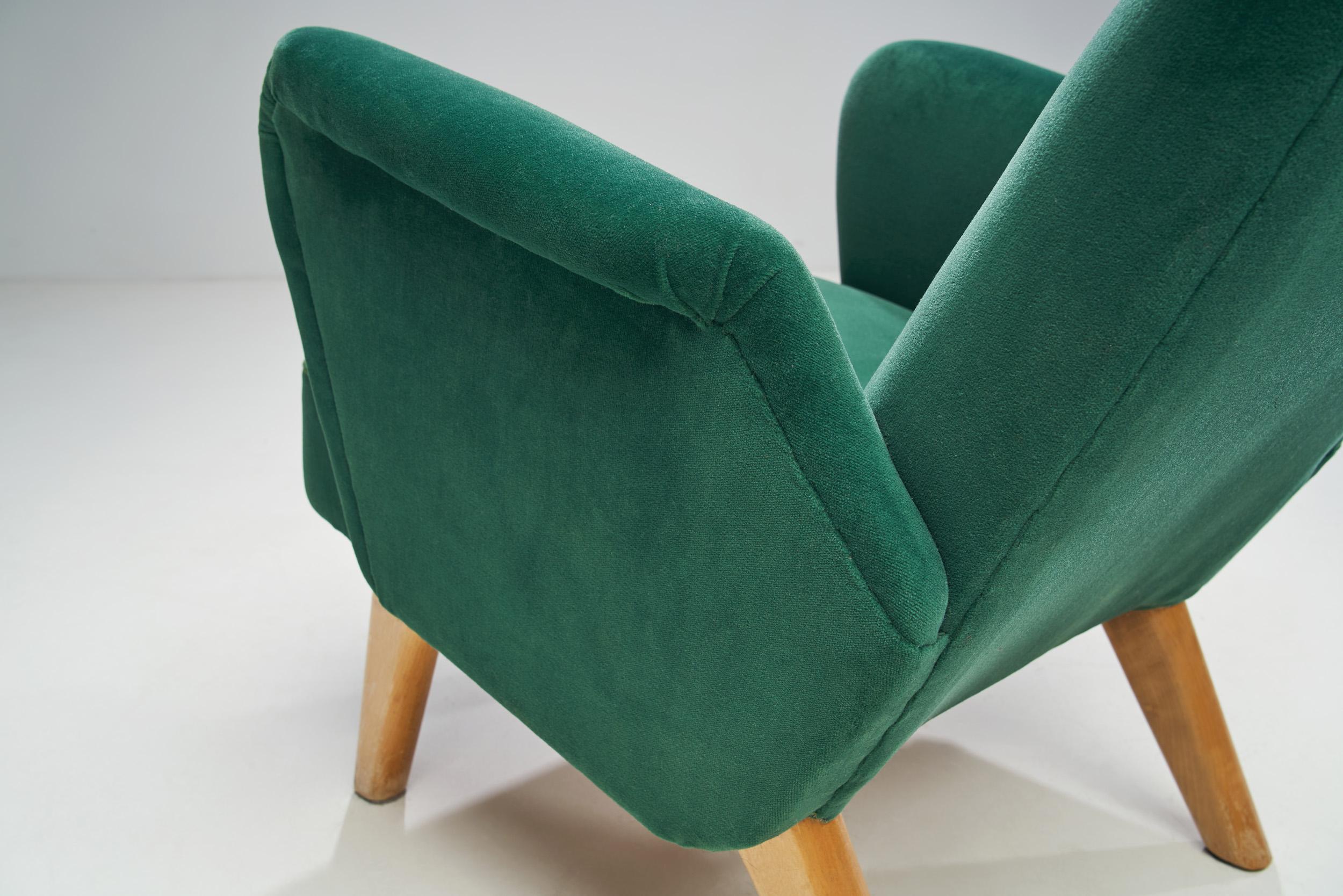 Carl Gustaf Hiort Af Ornäs Armchair for Hiort Tuote Puunveisto, Finland Mid-1940 For Sale 7