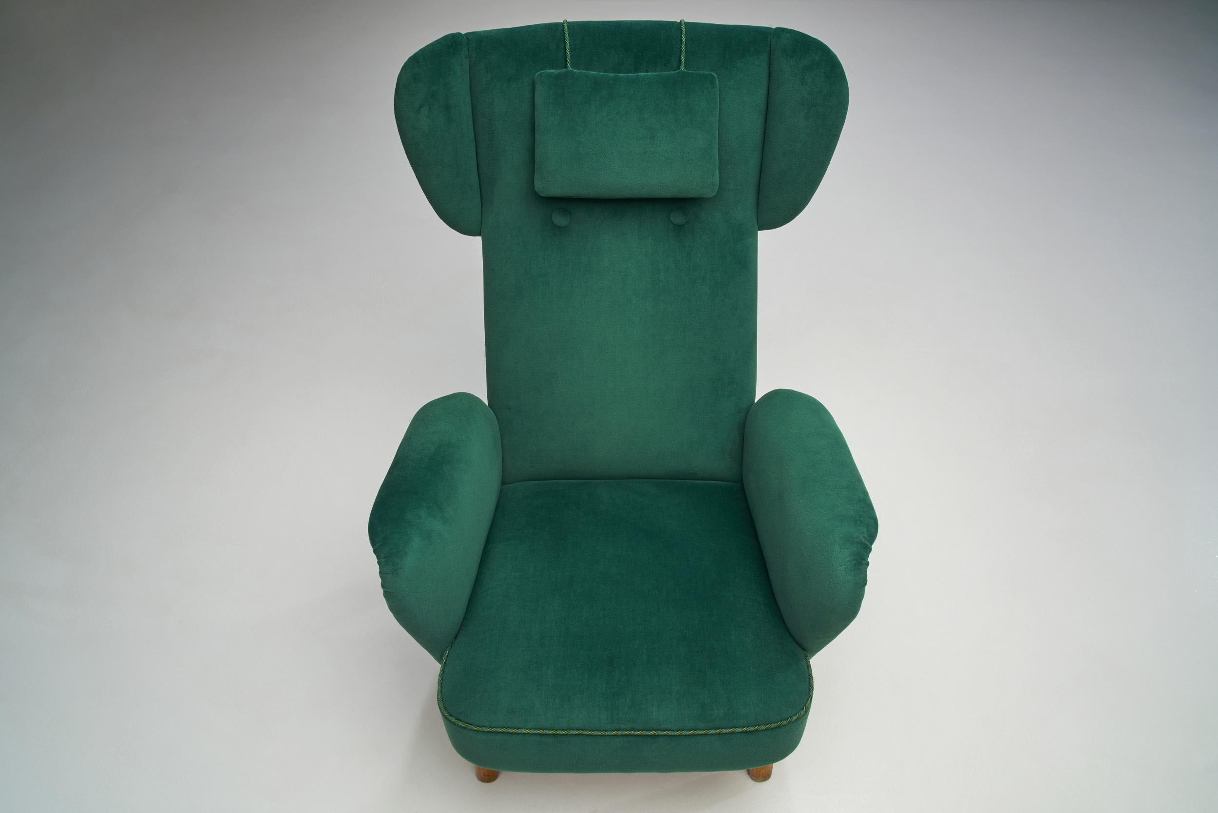 Mid-20th Century Carl Gustaf Hiort Af Ornäs Armchair for Hiort Tuote Puunveisto, Finland Mid-1940 For Sale