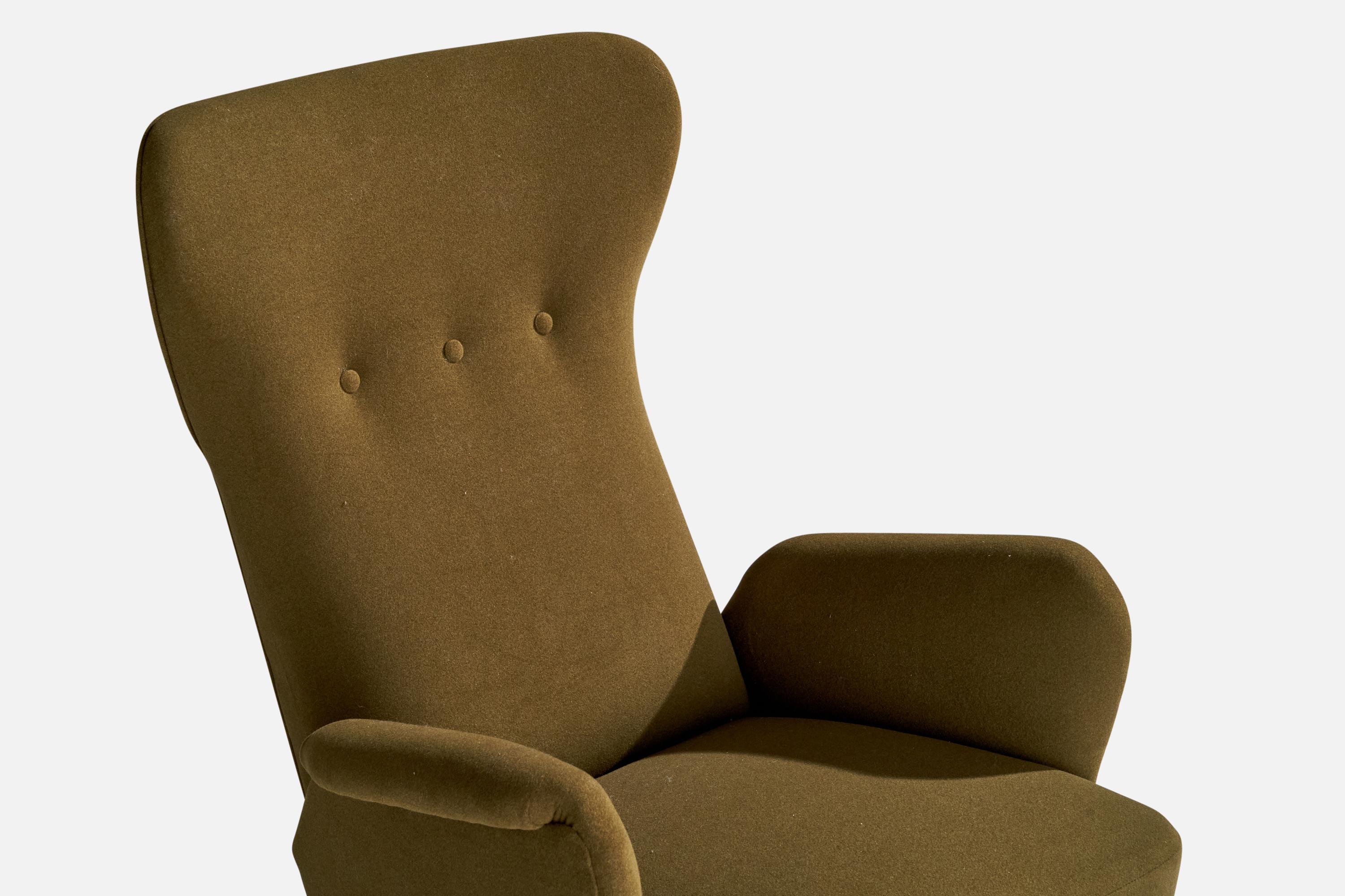 Carl Gustaf Hiort af Ornäs, Lounge Chair, Wood, Fabric, Finland, 1940s For Sale 4
