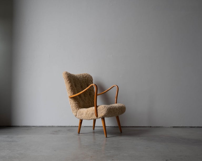 Carl Gustaf Hiort Af Ornäs, Lounge Chair, Wood, Sheepskin, Sweden, 1950s For Sale 1