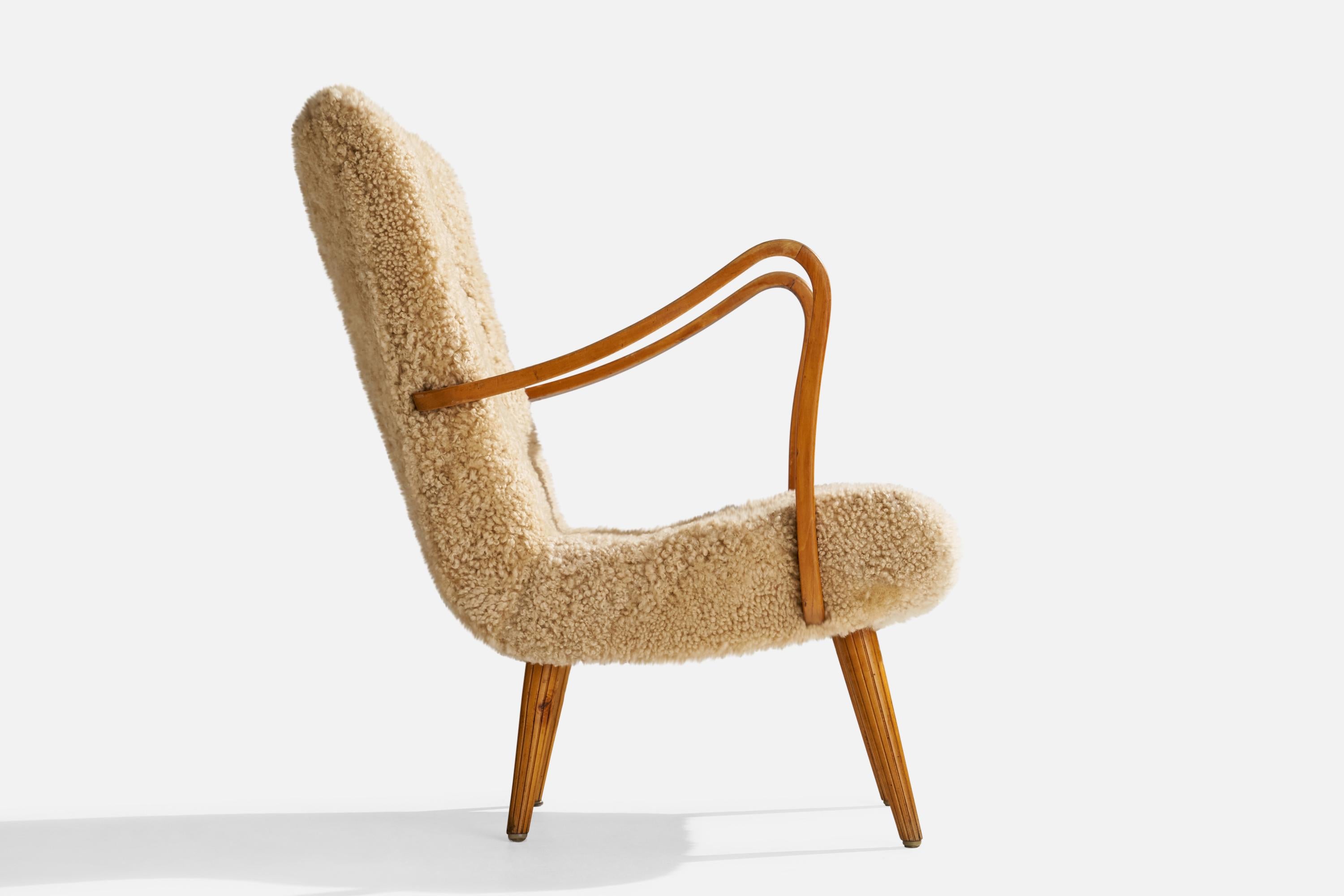 Carl Gustaf Hiort Af Ornäs, Lounge Chair, Wood, Sheepskin, Sweden, 1950s For Sale 2