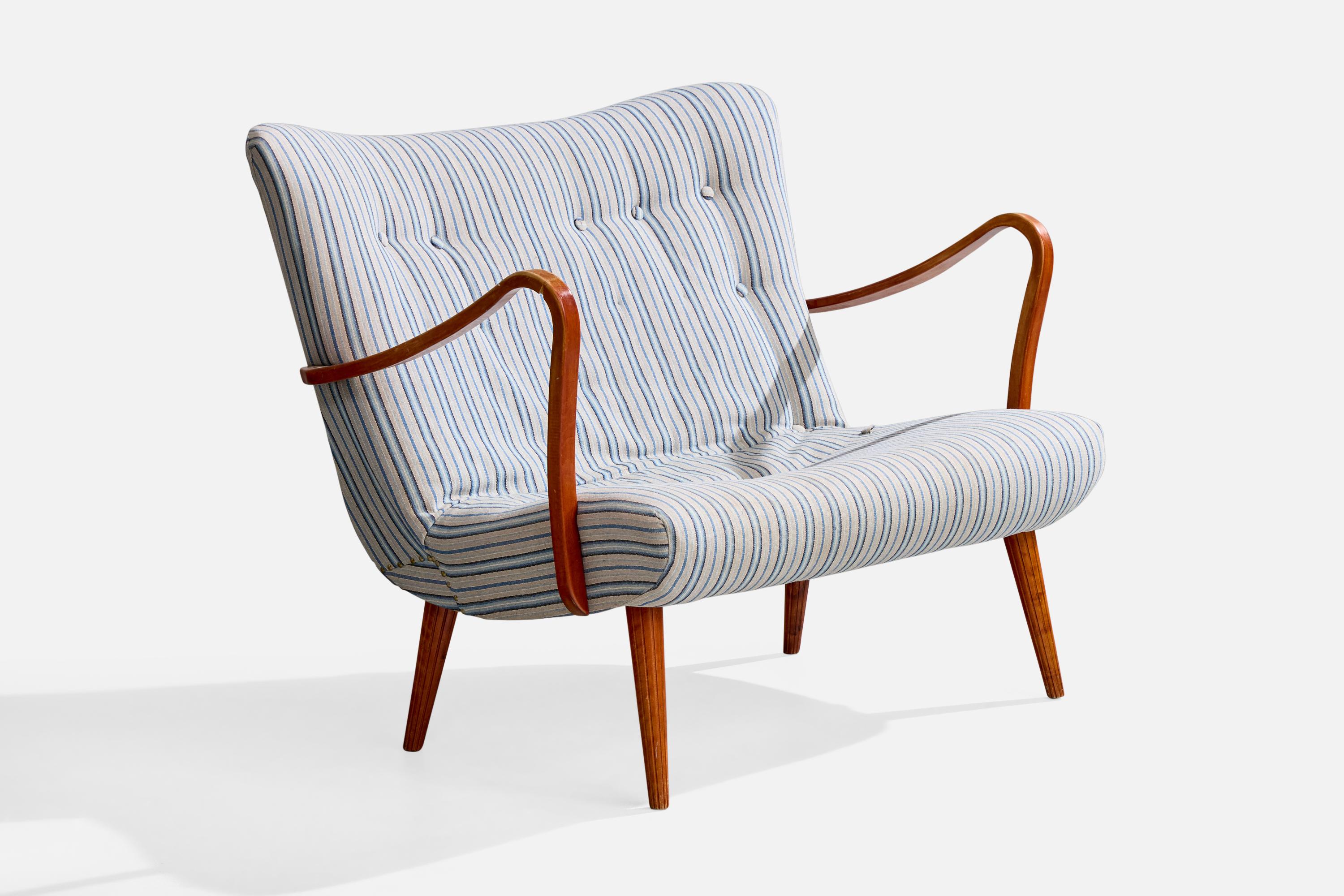 Sofa oder Sofagarnitur aus Holz und blauem Stoff, Carl Gustaf Hiort af Ornäs, Finnland, ca. 1950er Jahre. 

Als Referenz dient die Studie 