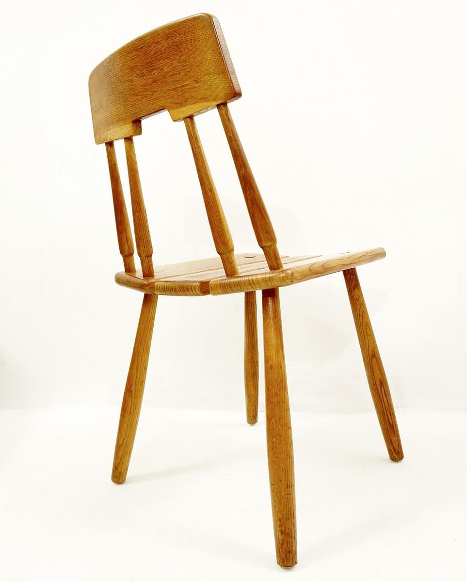 Mid-20th Century Carl-Gustav Boulogner Chairs in Oak, Produced by Ab Bröderna Wigells Stolfabrik For Sale