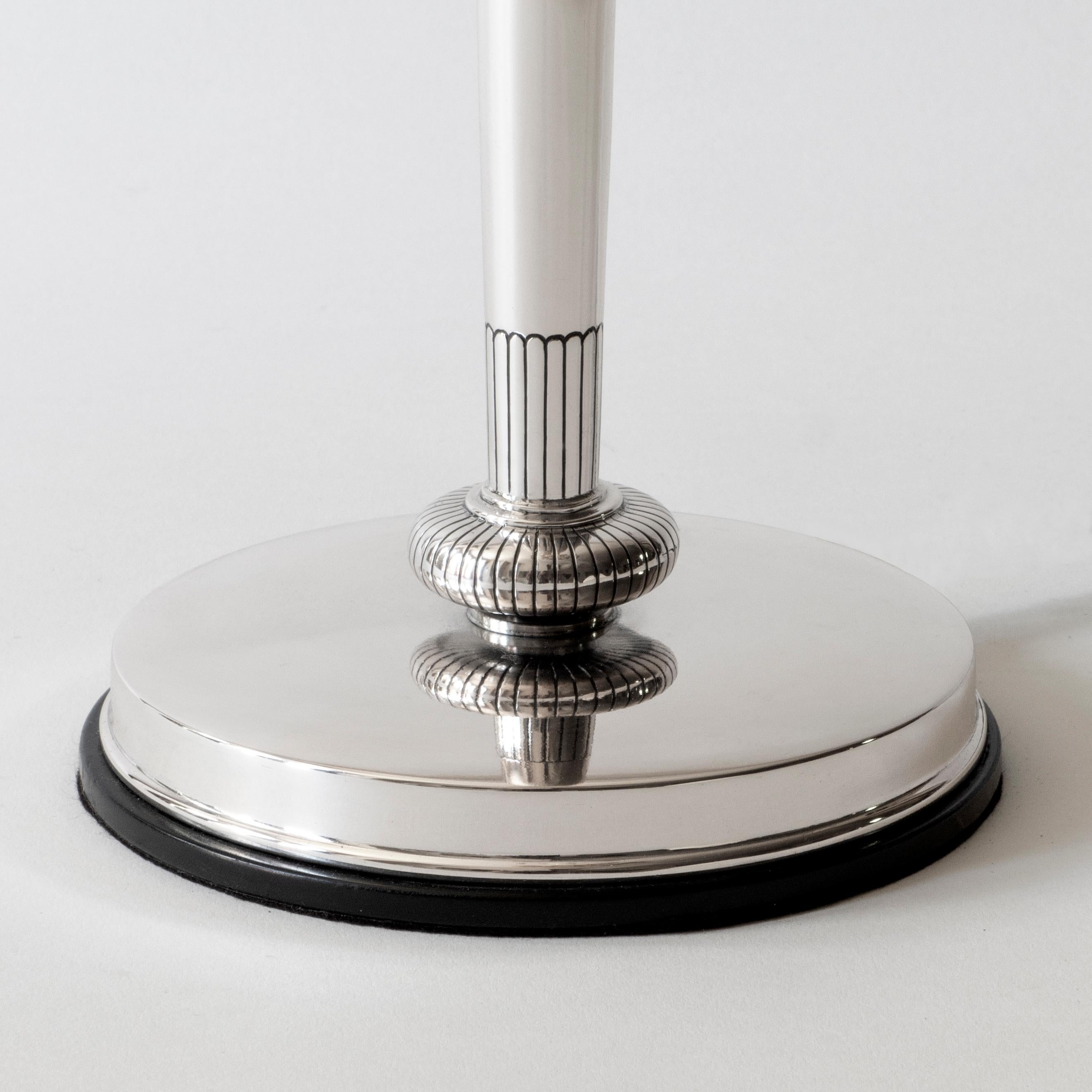 Carl Gustav Hallberg, Swedish Grace Period Silver and Ebonized Wood Table Lamp In Good Condition In Philadelphia, PA