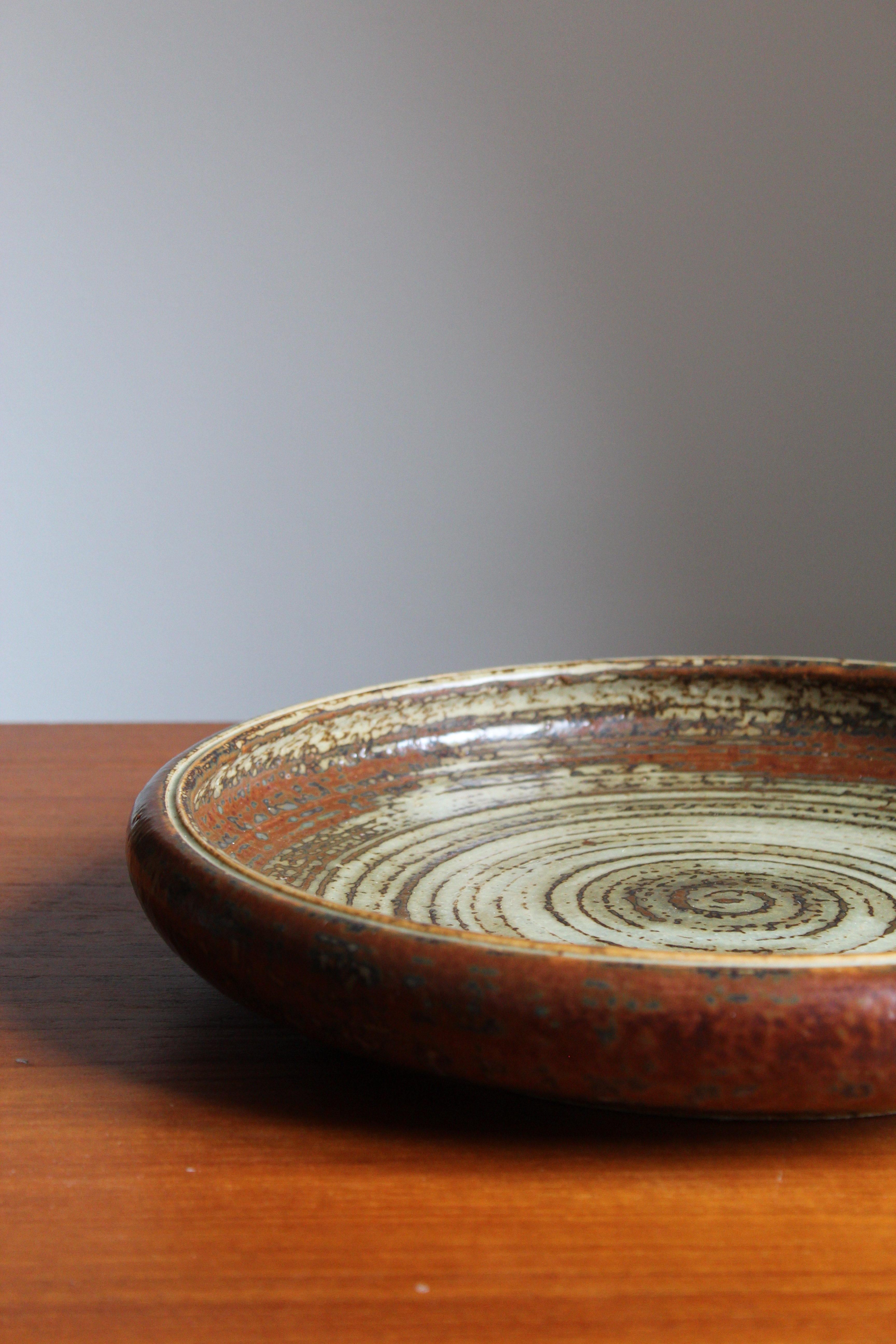 Carl Halier, Sizable Dish, Glazed Stoneware, Royal Copenhagen, 1950s In Good Condition In High Point, NC