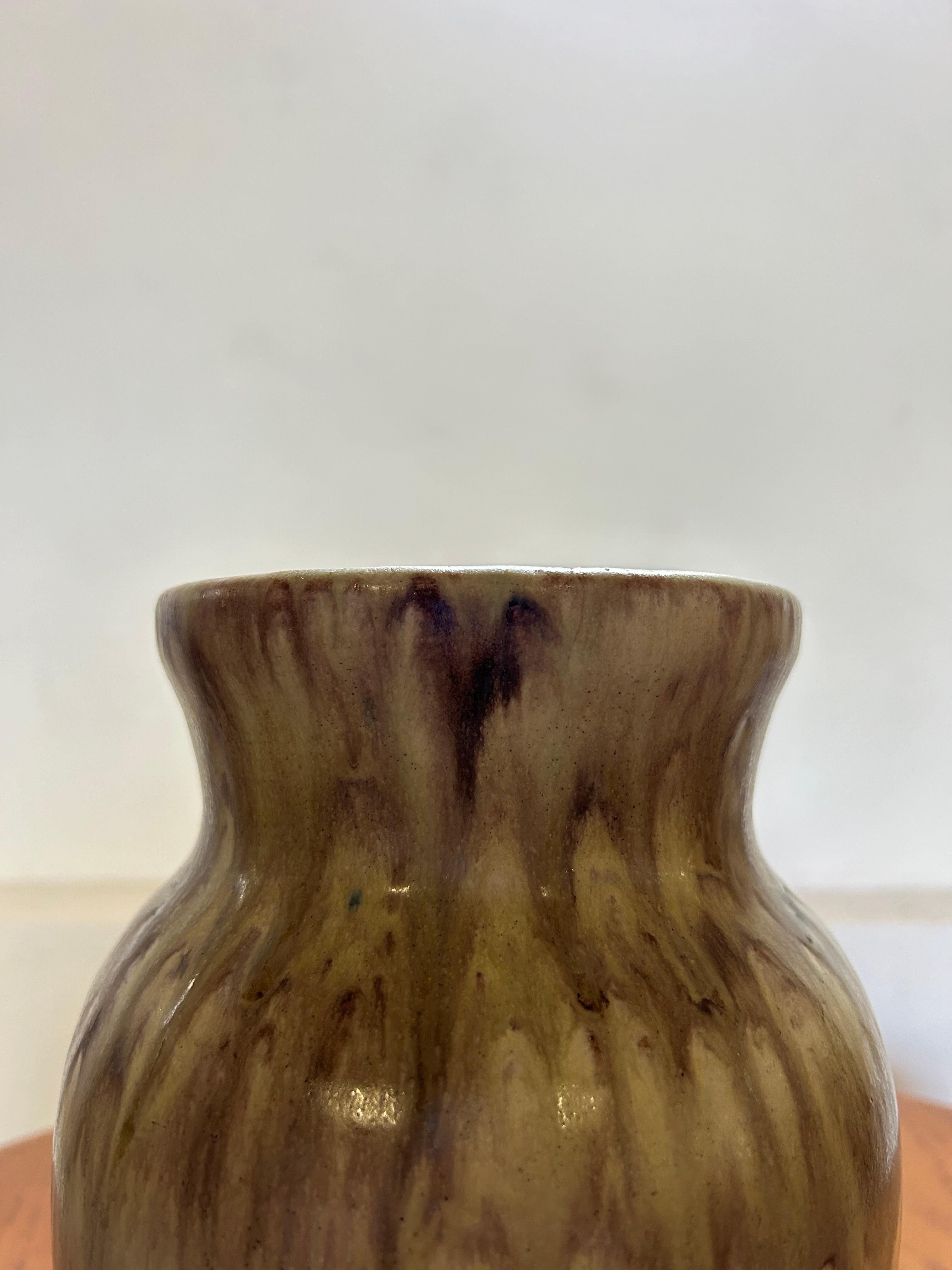 Rare Carl Halier vase made at Royal Copenhagen’s workshop on the 26/12-1924.
The vase is the perfect detail for any style of interior from a classic Midcentury style of interior or even a more Art Deco style of interior or even a more modern style
