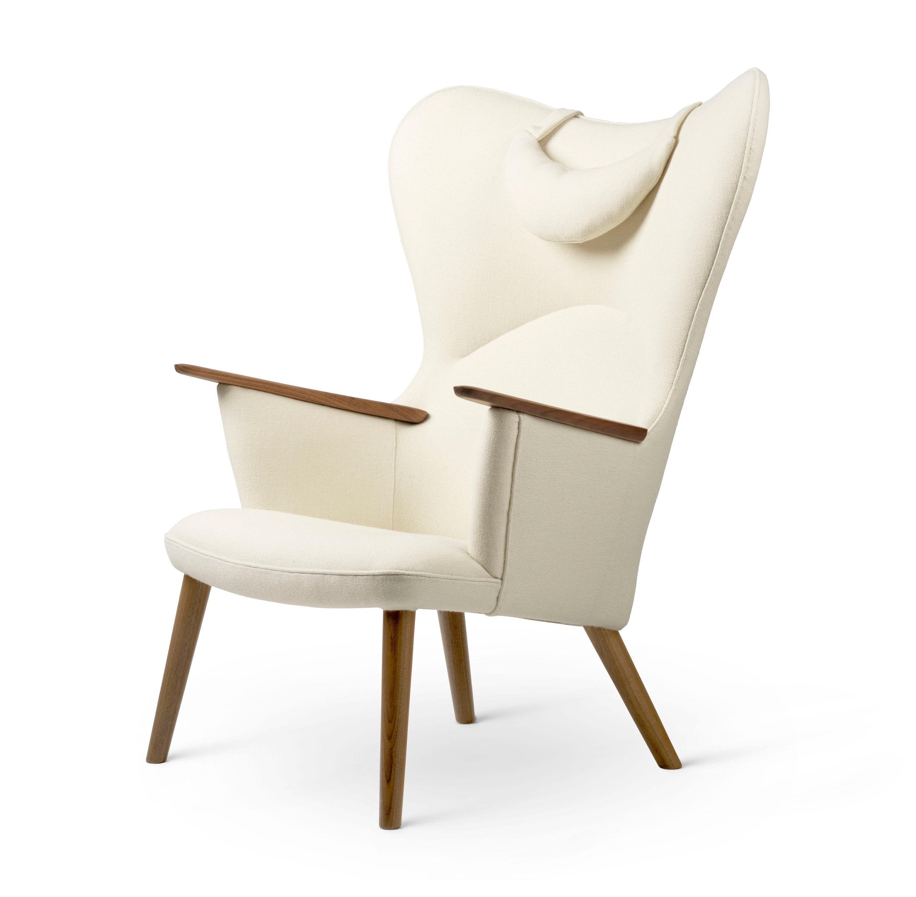 The creative and innovative mind of the legendary furniture designer Hans J. Wegner conceived the CH78 Mama Bear Chair in 1954. The iconic design is now reissued by Carl Hansen & Søn, as a tribute to the man often referred to as the master of the