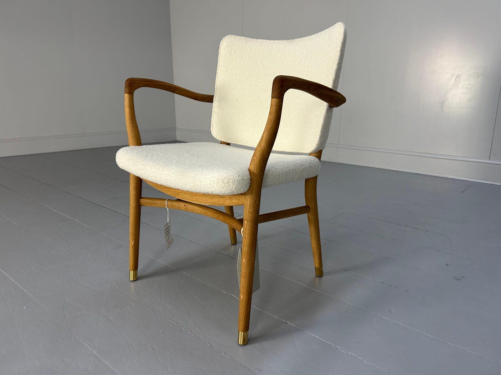 Nous vous proposons un exemplaire rare et impeccable de l'emblématique fauteuil 
