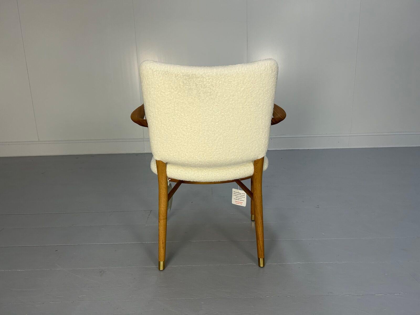 Fauteuil Monarch VLA61 de Carl Hansen, en laine Baru 1