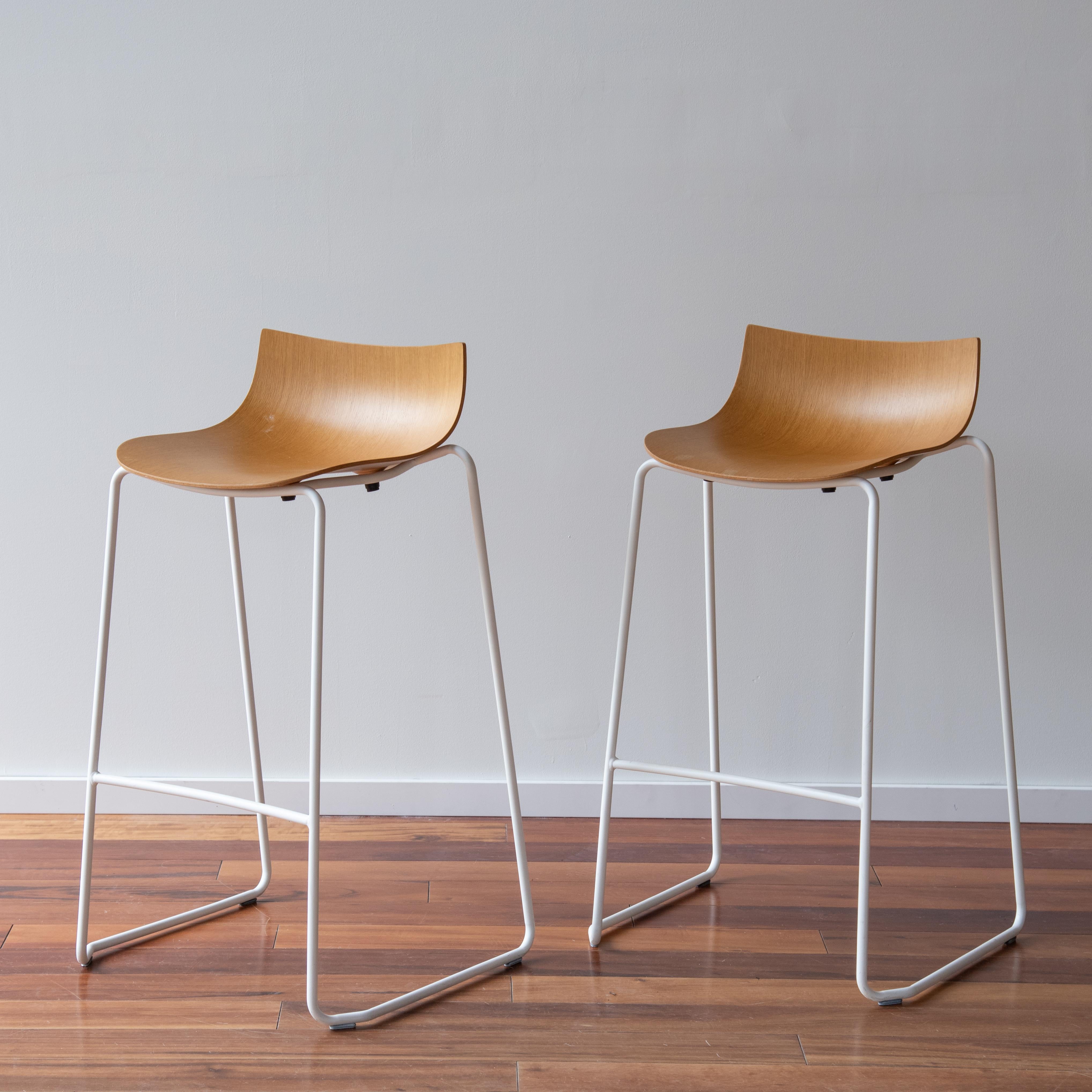 Métal Carl Hansen & Son Tabouret de bar Preludia Brad Ascalon Oak une paire en vente