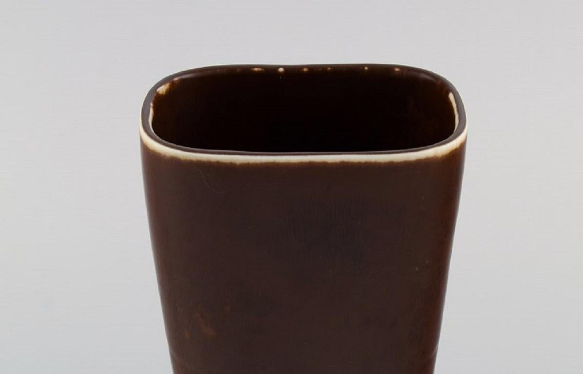 Carl Harry Stlhane für Rrstrand, Vase aus glasierter Keramik (Glasiert) im Angebot