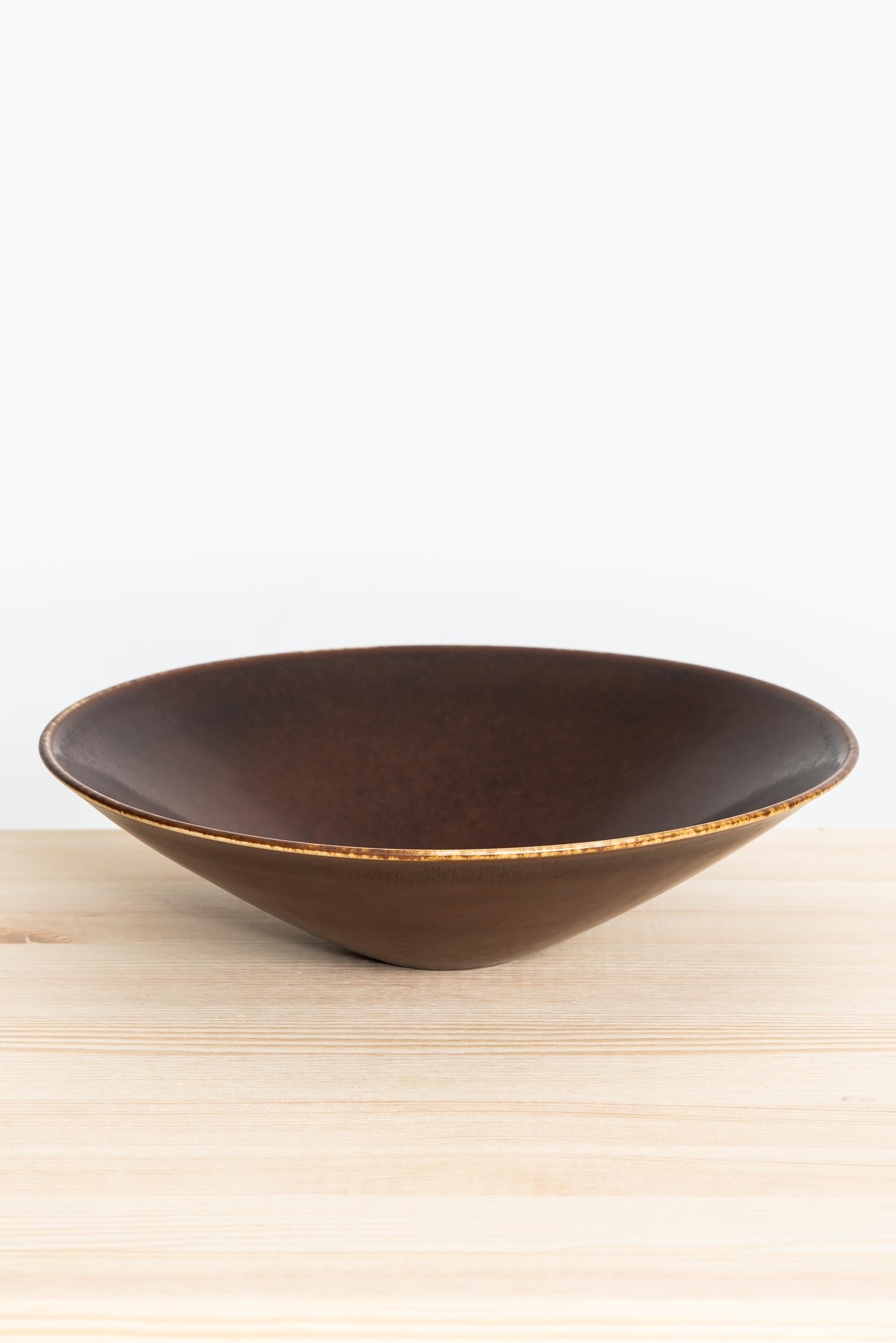 Ceramic bowl designed by Carl-Harry Stålhane. Produced by Rörstrand in Sweden.