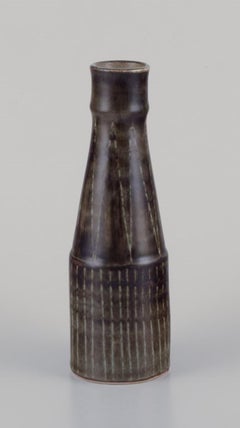 Carl Harry Stålhane for Rörstrand Atelje. Bottle-shaped ceramic vase. Ca 1960