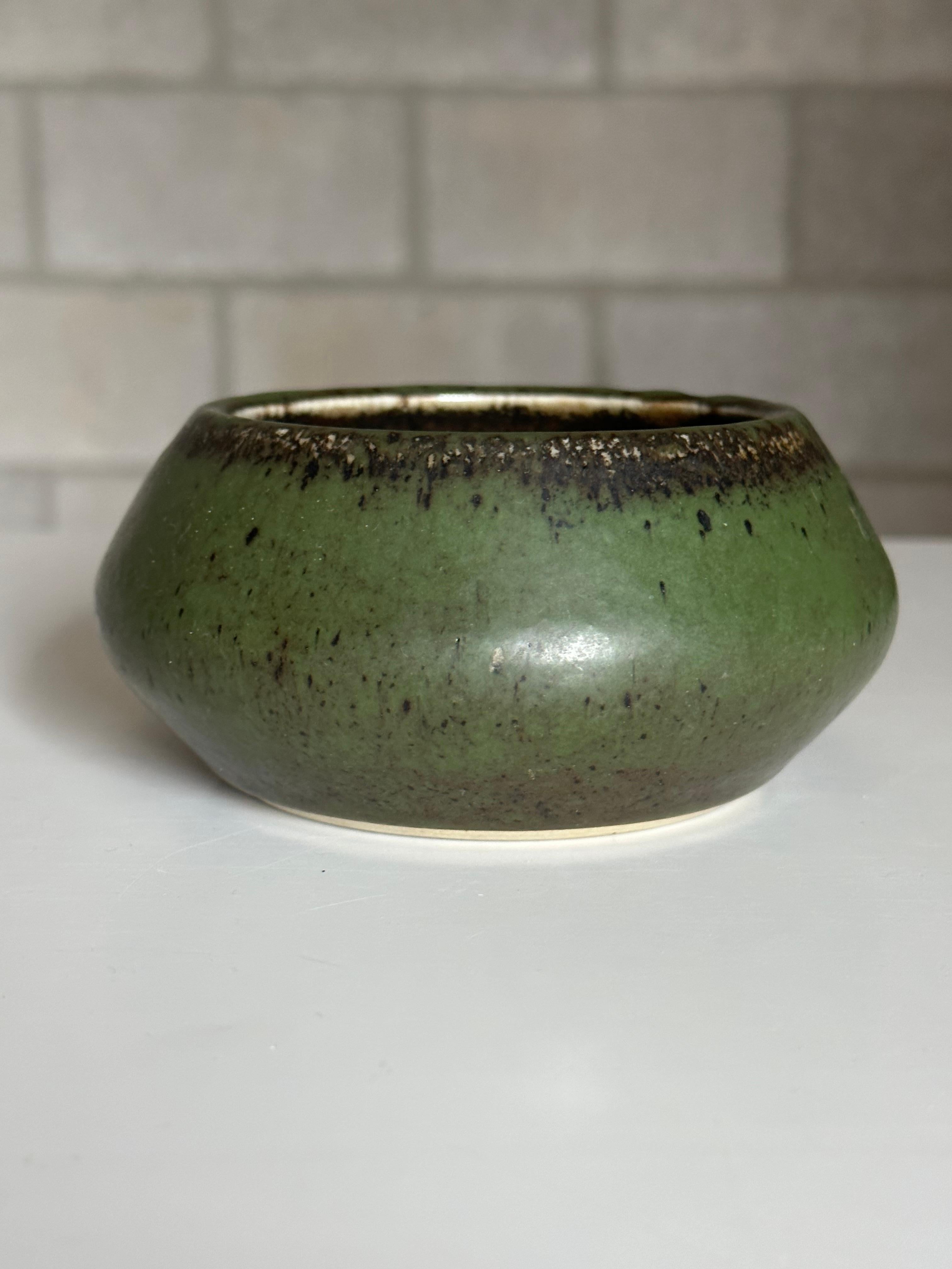 Carl Harry Stålhane for Rörstrand Atelje Mottled Green Ceramic Bowl/ Low Vase For Sale 1
