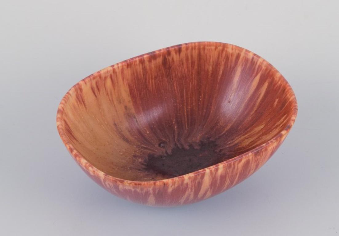 Scandinavian Modern Carl Harry Stålhane for Rörstrand, ceramic bowl in shades of brown.  For Sale