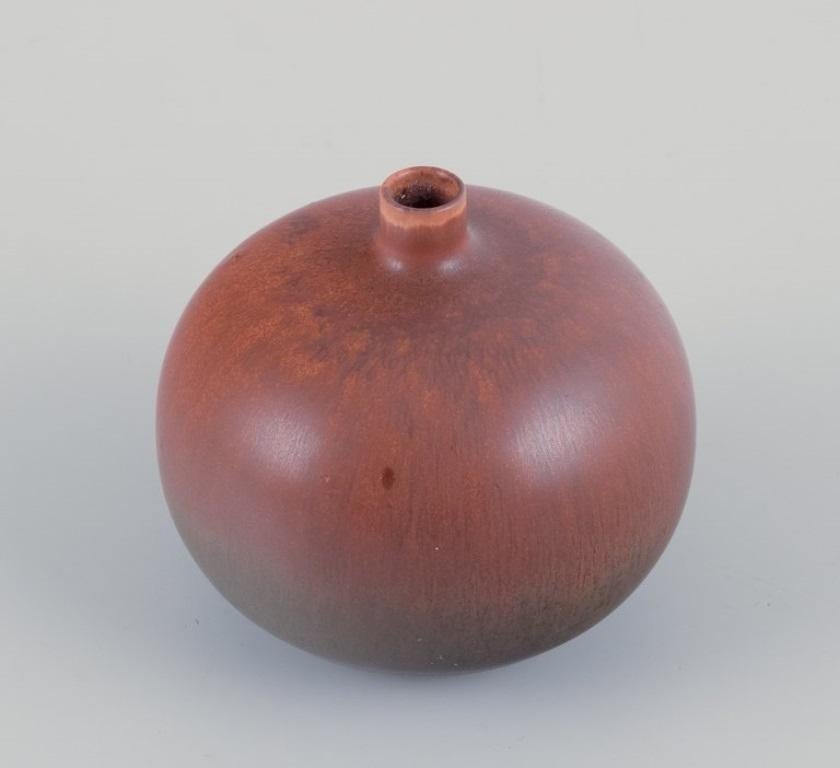 Scandinavian Modern Carl Harry Stålhane for Rörstrand. Ceramic vase in a round shape. For Sale