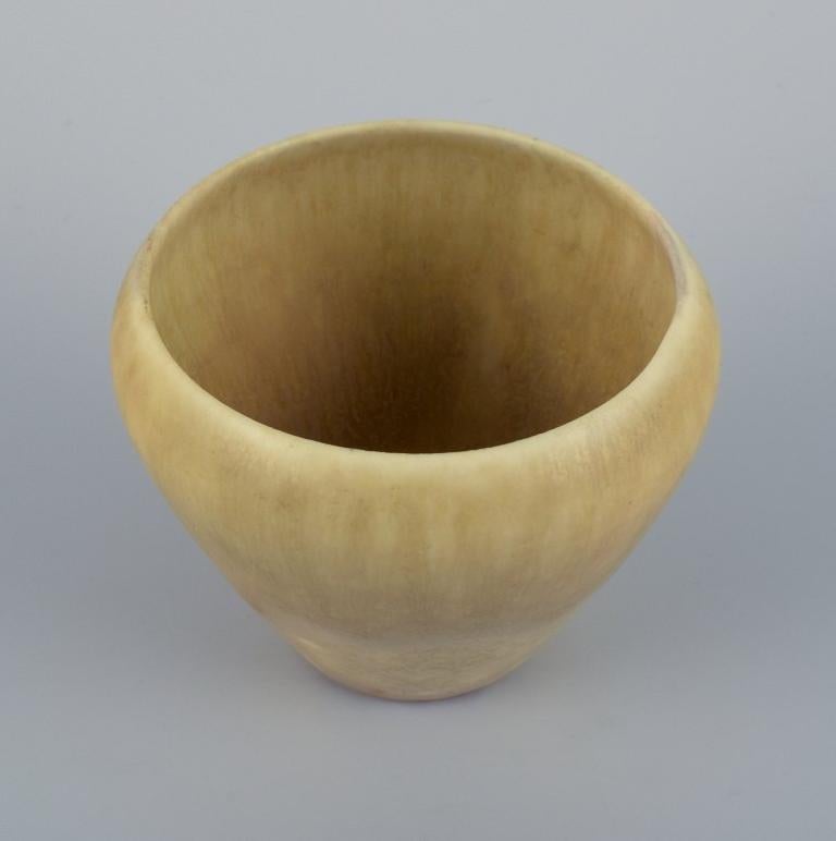 Scandinavian Modern Carl Harry Stålhane for Rörstrand. Ceramic vase with hare fur glaze. Mid-20th C. For Sale