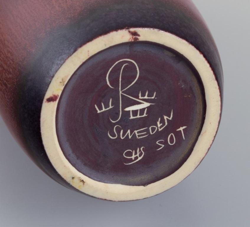 Carl-Harry Stålhane para Rörstrand. Gran jarrón de cerámica con cuello delgado. siglo XX en venta