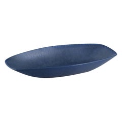 Carl Harry Stålhane for Rörstrand. Oblong dish of stoneware with blue glaze.