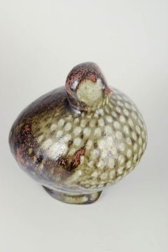 Carl-Harry Stålhane für Rörstrand. Seltene Steingutskulptur eines Vogels. Mitte des 20.