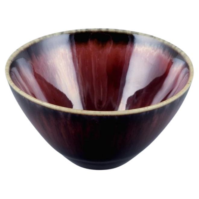 Carl Harry Stålhane for Rörstrand. Small ceramic bowl in shades of brown For Sale
