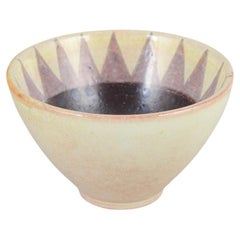 Carl-Harry Stålhane for Rörstrand. Stoneware bowl with triangular pattern.