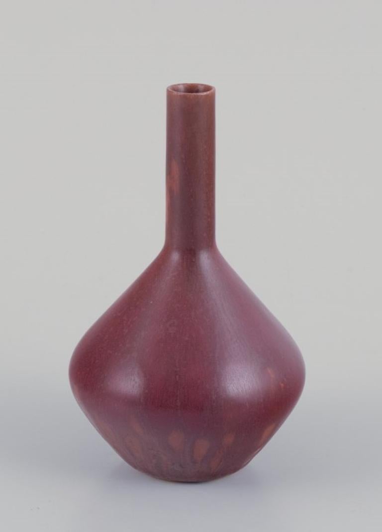 Scandinavian Modern Carl Harry Stålhane for Rörstrand, Sweden. Ceramic vase with a slender neck. For Sale