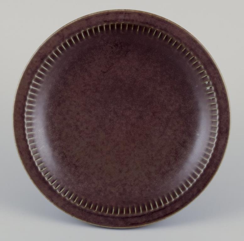 Scandinavo moderno Carl-Harry Stålhane per Rörstrand, Svezia. Grande ciotola in ceramica. Metà del XX secolo. in vendita