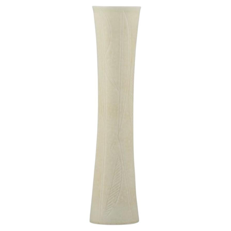 Carl Harry Stålhane for Rörstrand. Tall and slender ceramic vase, mid-20th C. For Sale