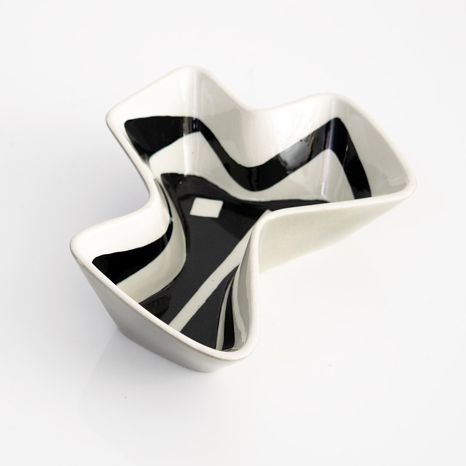 Carl-Harry Stalhane Geometric Bowl and Vase, Rorstrand, Sweden 1950 For Sale 3