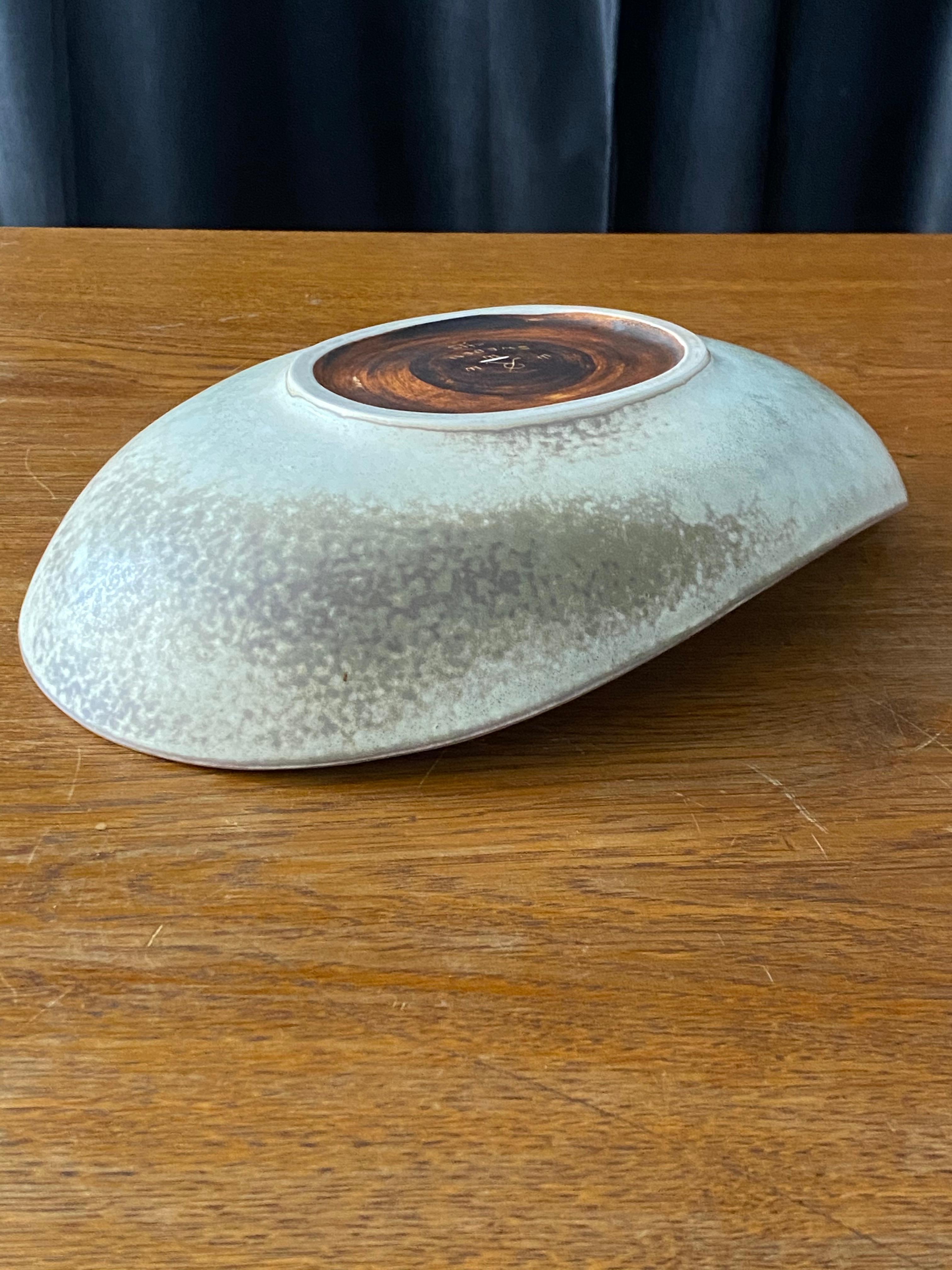 Ceramic Carl-Harry Stålhane, Organic Bowl, Light Grey Glazed Stoneware Rörstand, 1950s