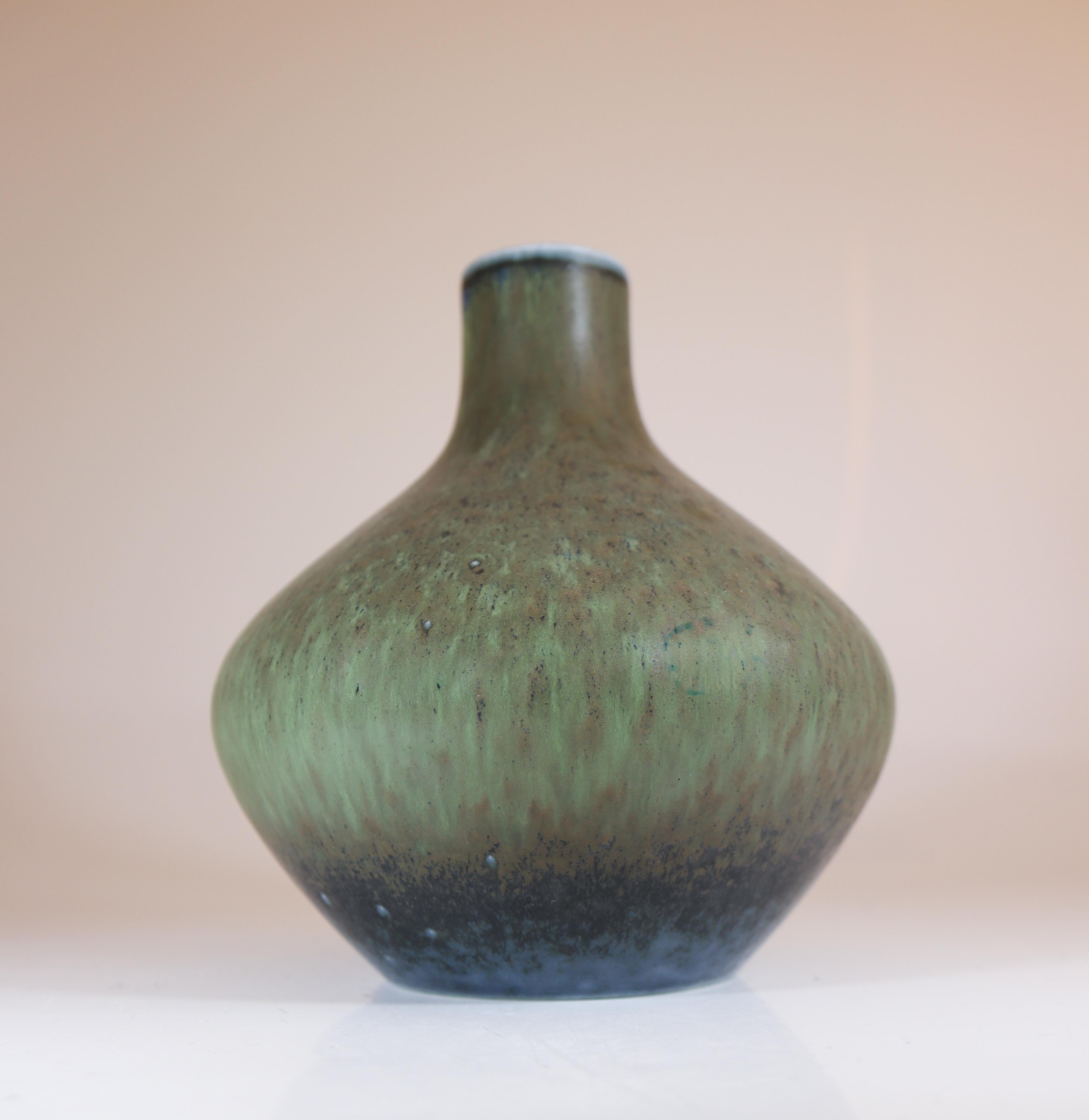 Mid-20th Century Carl-Harry Stålhane Green Stoneware Ceramic Vase Rörstrand, Scandinavian Modern For Sale