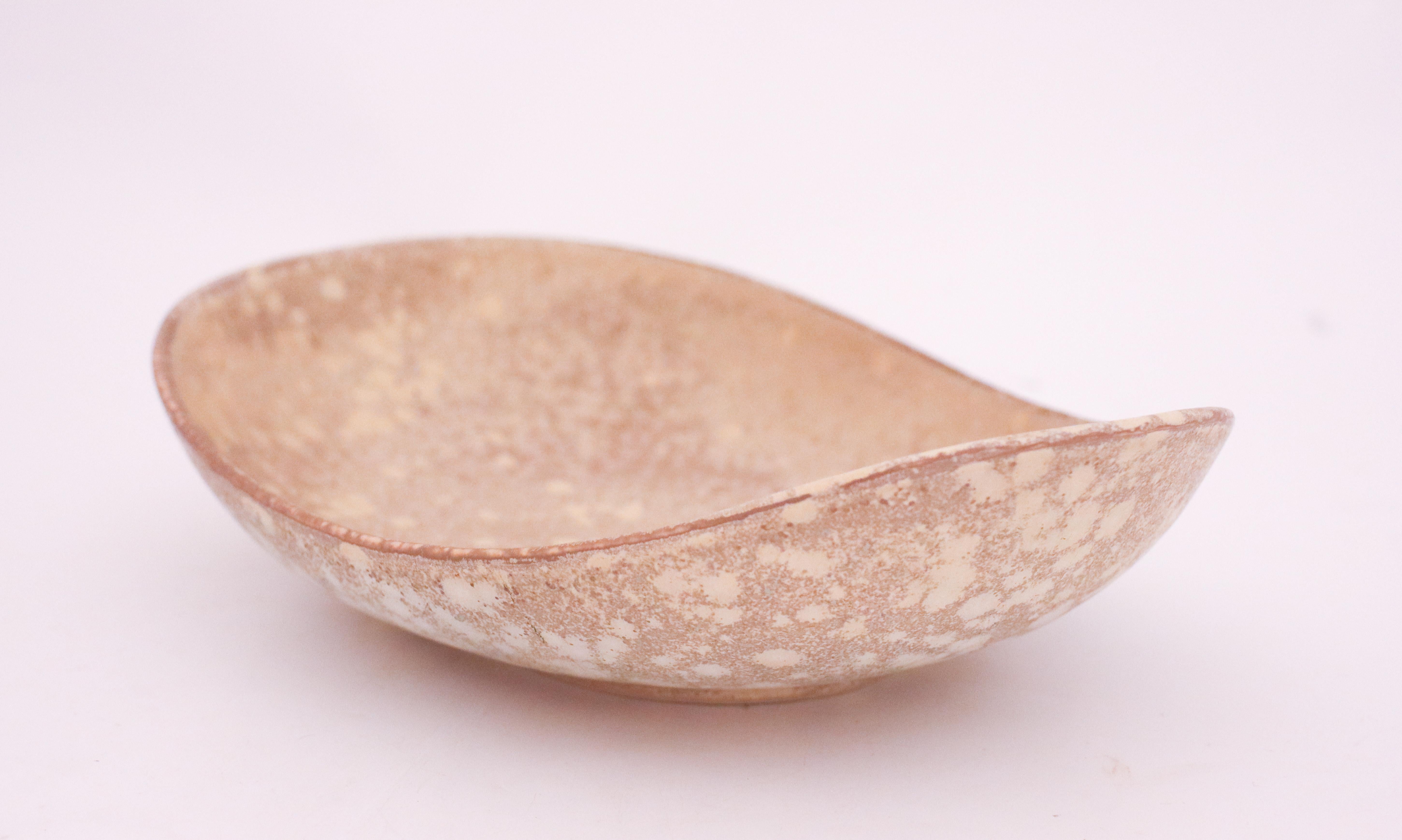 Carl-Harry Stålhane, Rörstrand, Midcentury Modern Speckled Gray Ceramic Bowl In Excellent Condition In Stockholm, SE