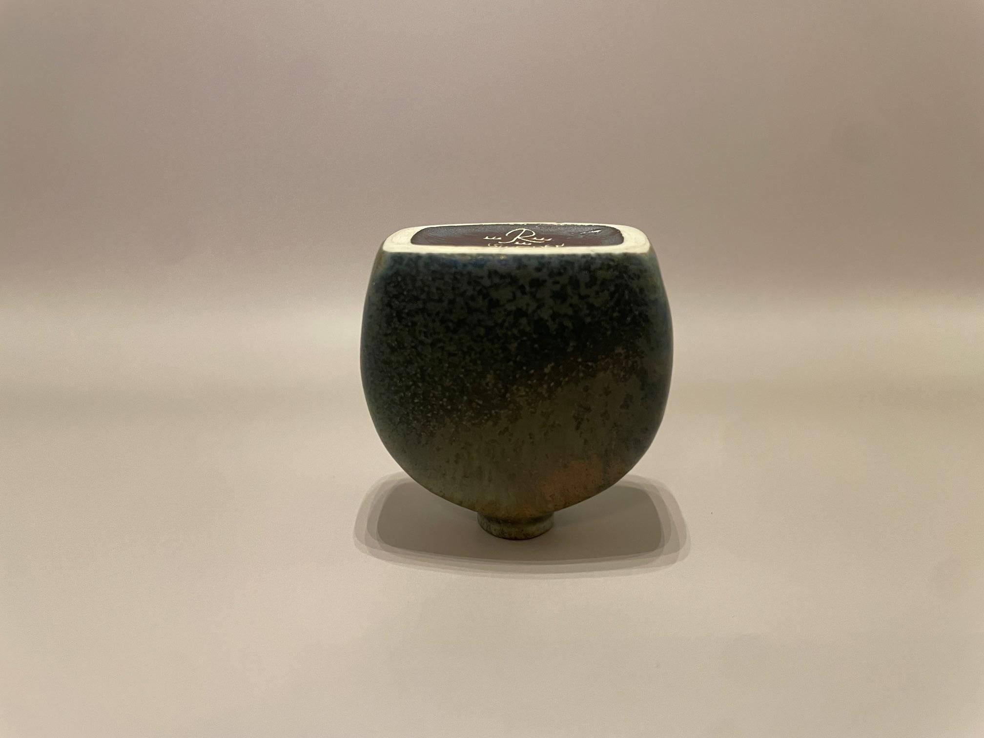 Carl-Harry Stålhane, Rörstrand - Vaso in miniatura In condizioni buone in vendita a Stockholm, SE