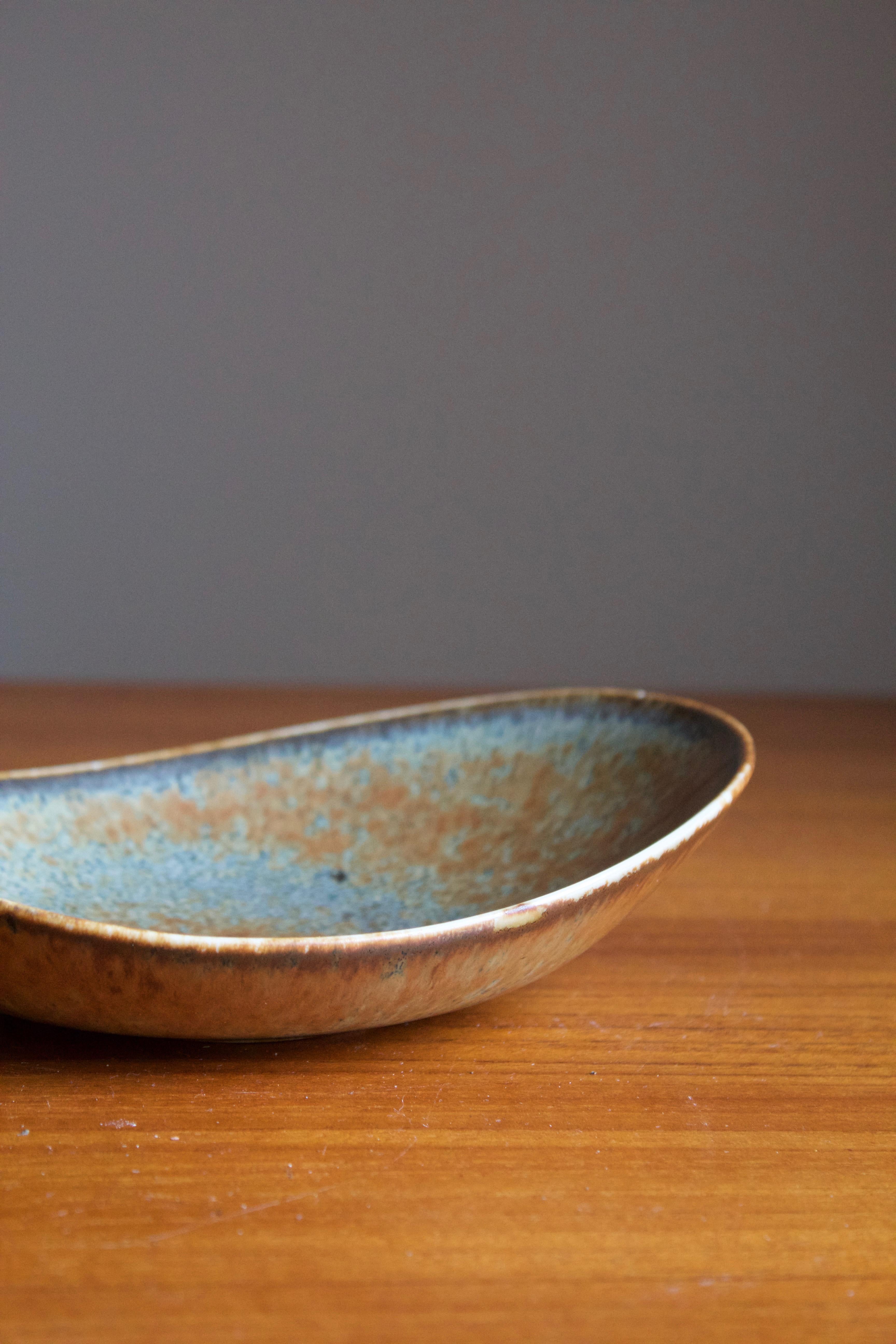 Swedish Carl-Harry Stålhane, Small Organic Bowl / Dish, Glazed Stoneware Rörstand, 1950s