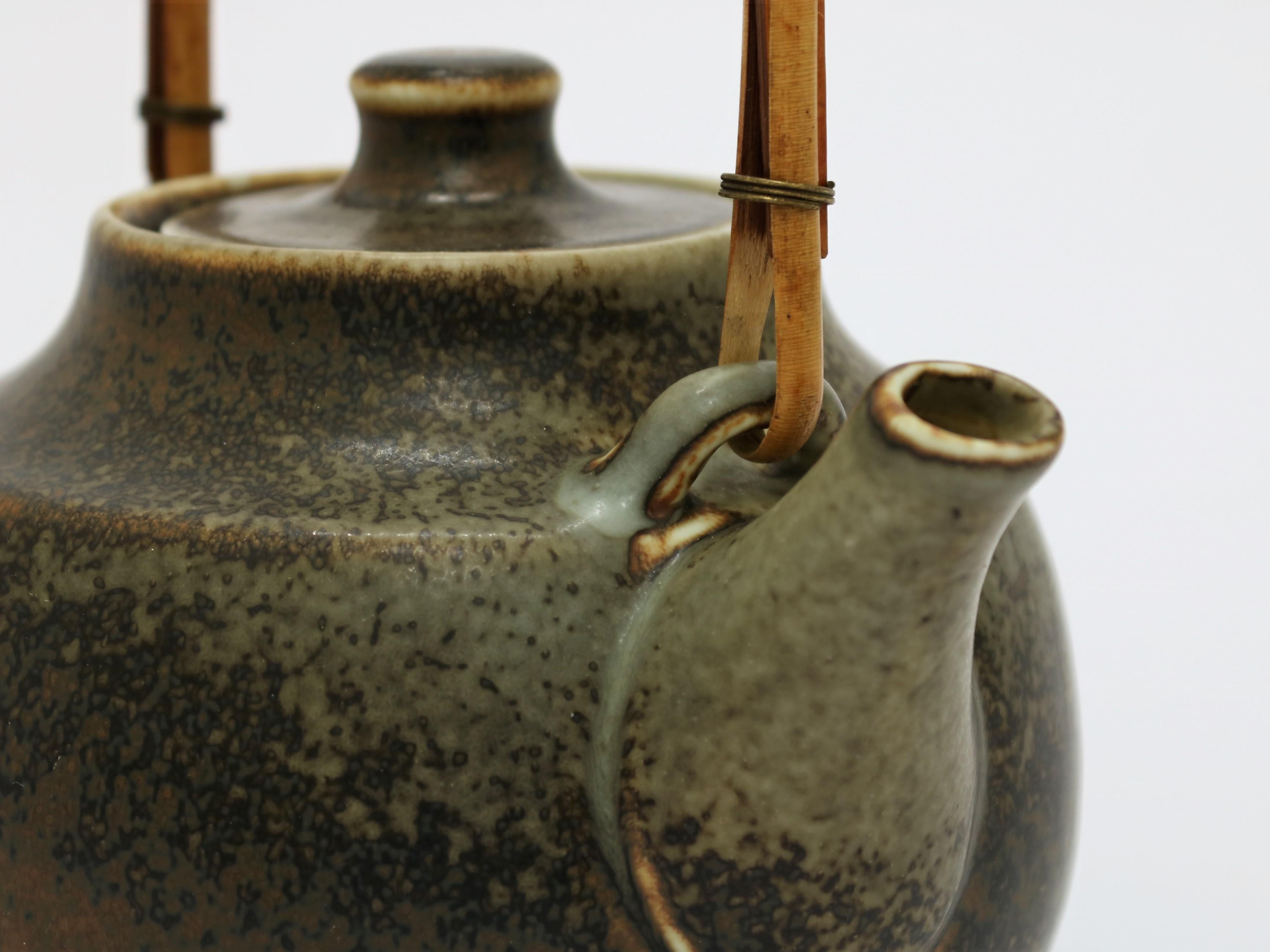 Scandinavian Modern Carl-Harry Stalhane Stoneware Tea Pot Made at Rörstrand, Sweden in the 1960s