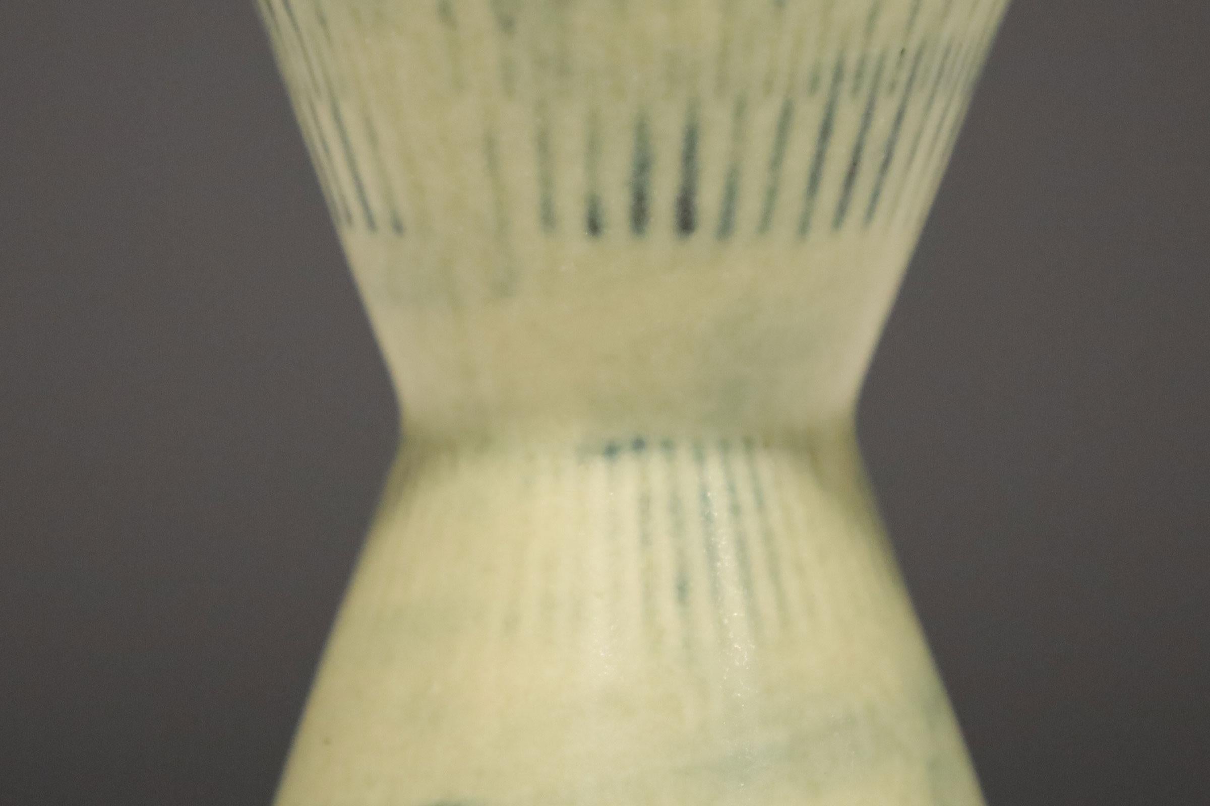 Carl-Harry Stalhane Stoneware Vase for Rostrand, Sweden In Good Condition For Sale In Dallas, TX