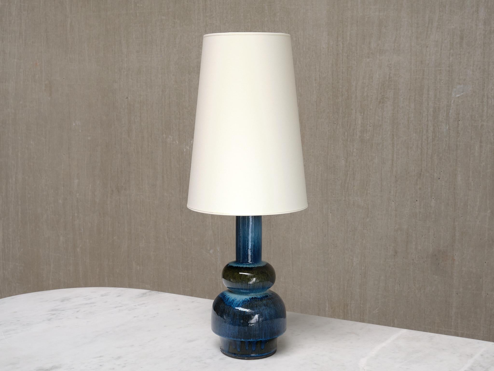 Carl-Harry Stålhane Tall Table Lamp in Glazed Ceramic, Rörstrand, Sweden, 1950s For Sale 1