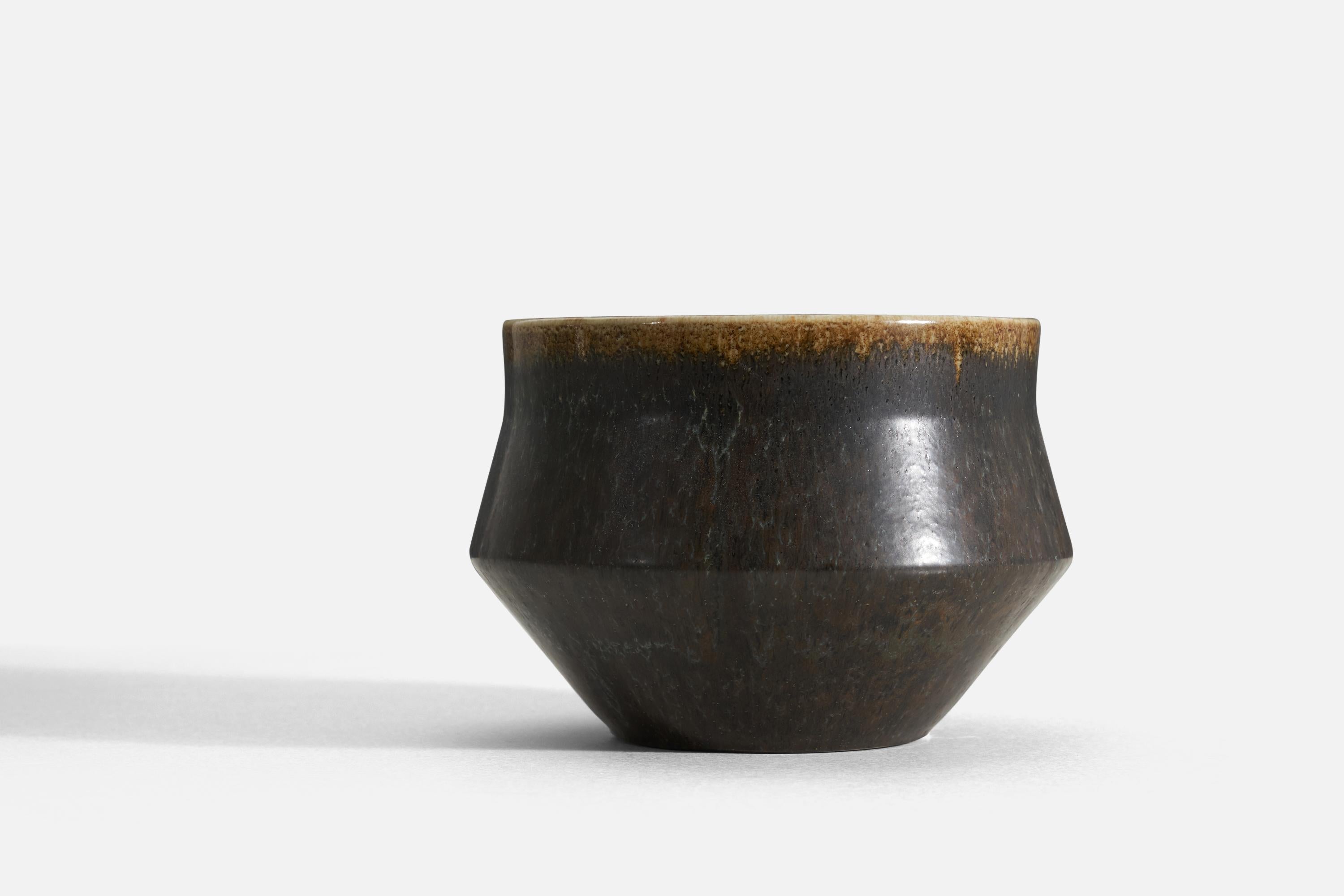 Mid-Century Modern Carl-Harry Stålhane, Unique Bowl, Glazed Stoneware, Rörstrand, Sweden, 1960s For Sale