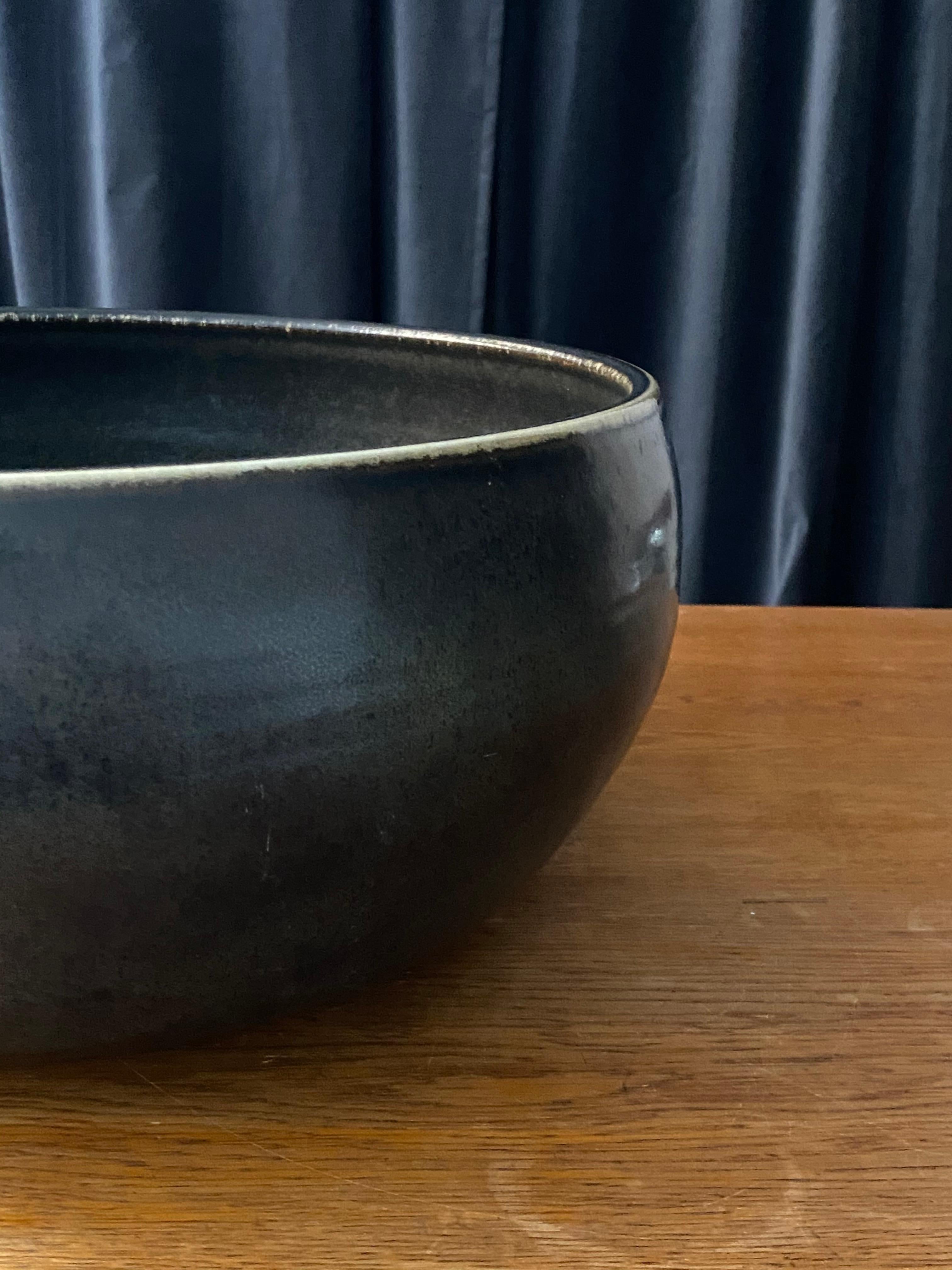 Swedish Carl-Harry Stålhane, Unique Large bowl, Green Glazed Ceramic, R�örstands, 1960