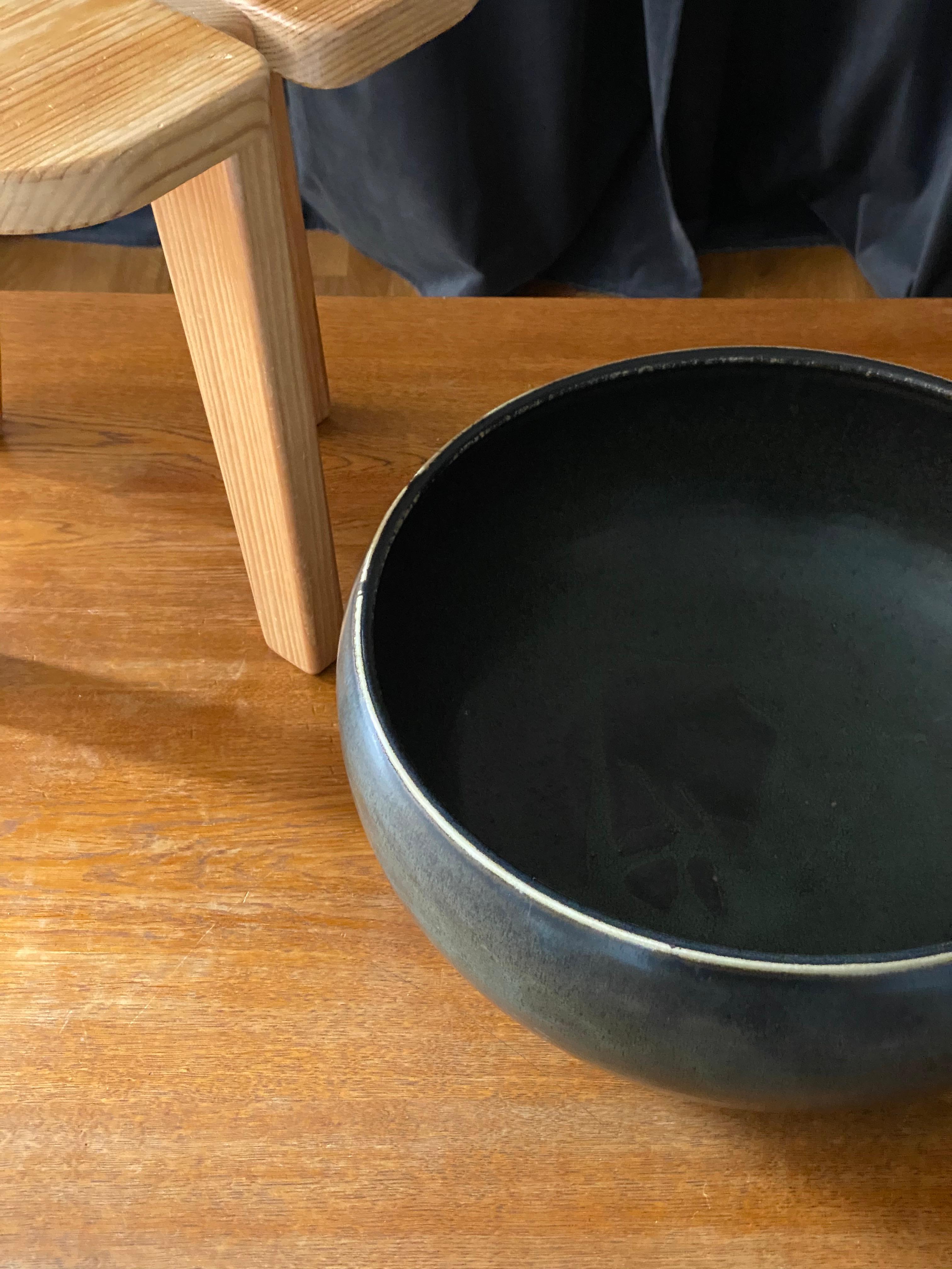 Carl-Harry Stålhane, Unique Large bowl, Green Glazed Ceramic, Rörstands, 1960 2