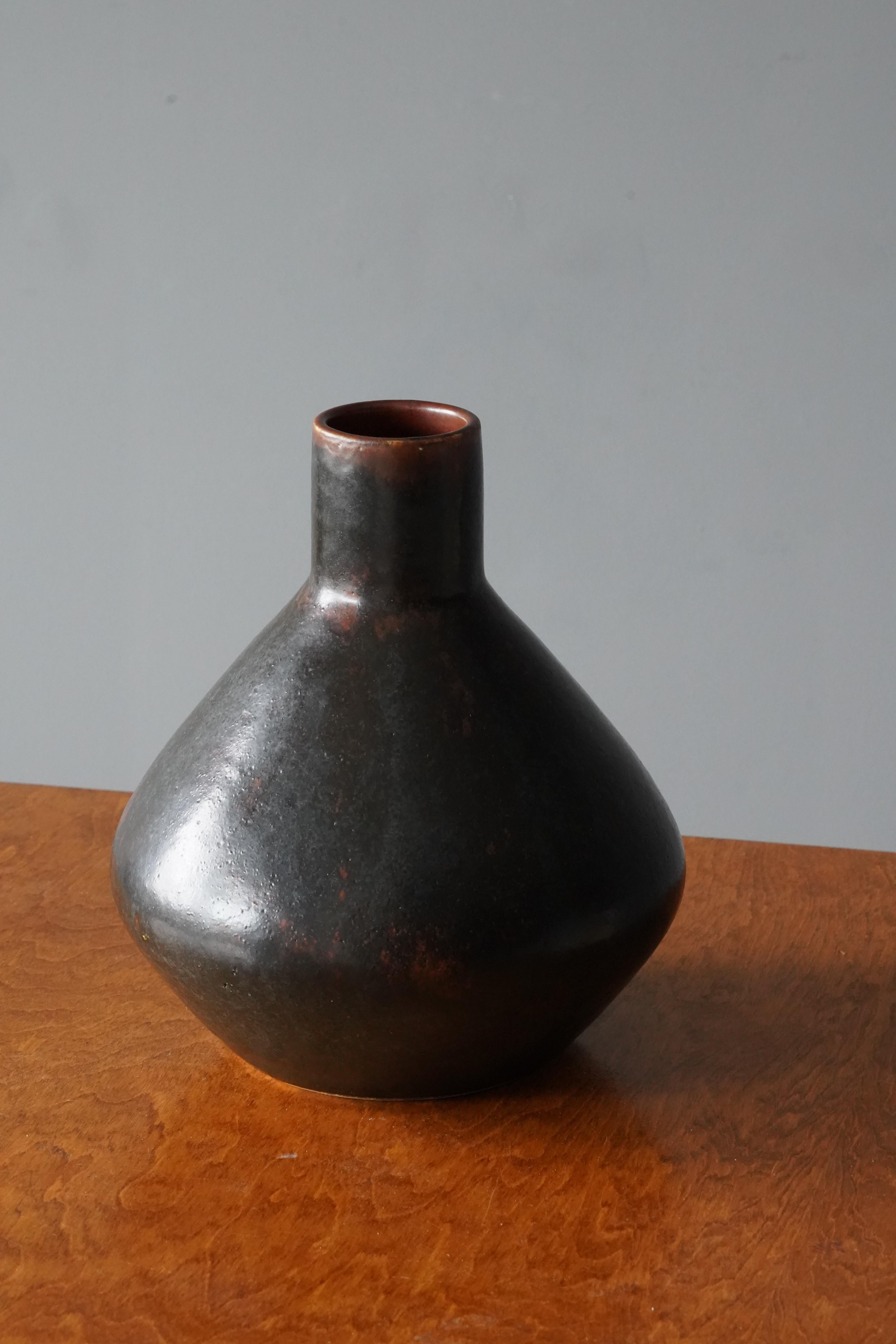 Mid-Century Modern Carl-Harry Stålhane, Unique Sizable Vase, Glazed Stoneware, Rörstands, 1960s