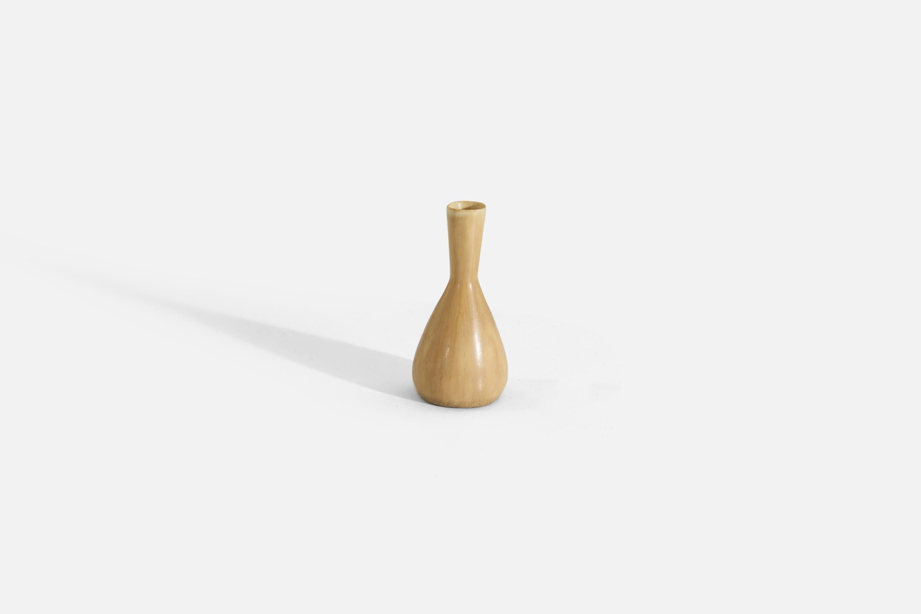 Carl-Harry Stlhane, Vase, beige glasiertes Steingut, Rrstrand, Schweden, 1960er Jahre (Schwedisch) im Angebot