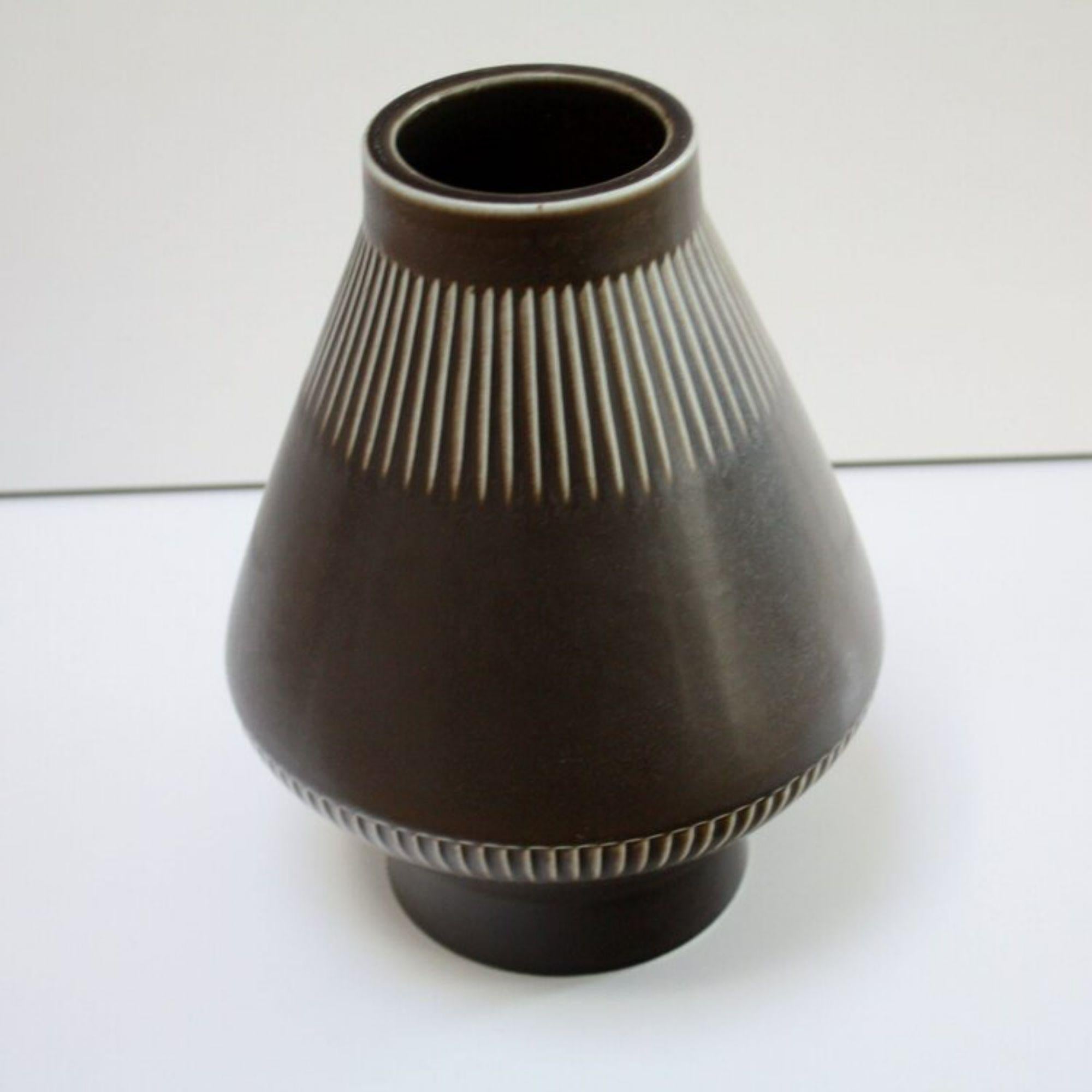 Highly collectible stoneware vase by Carl Harry Stalhane for Rorstrand with brown-cream HaresFur glaze, c.1950's. Incised on bottom, with Rorstrand emblem and 3-