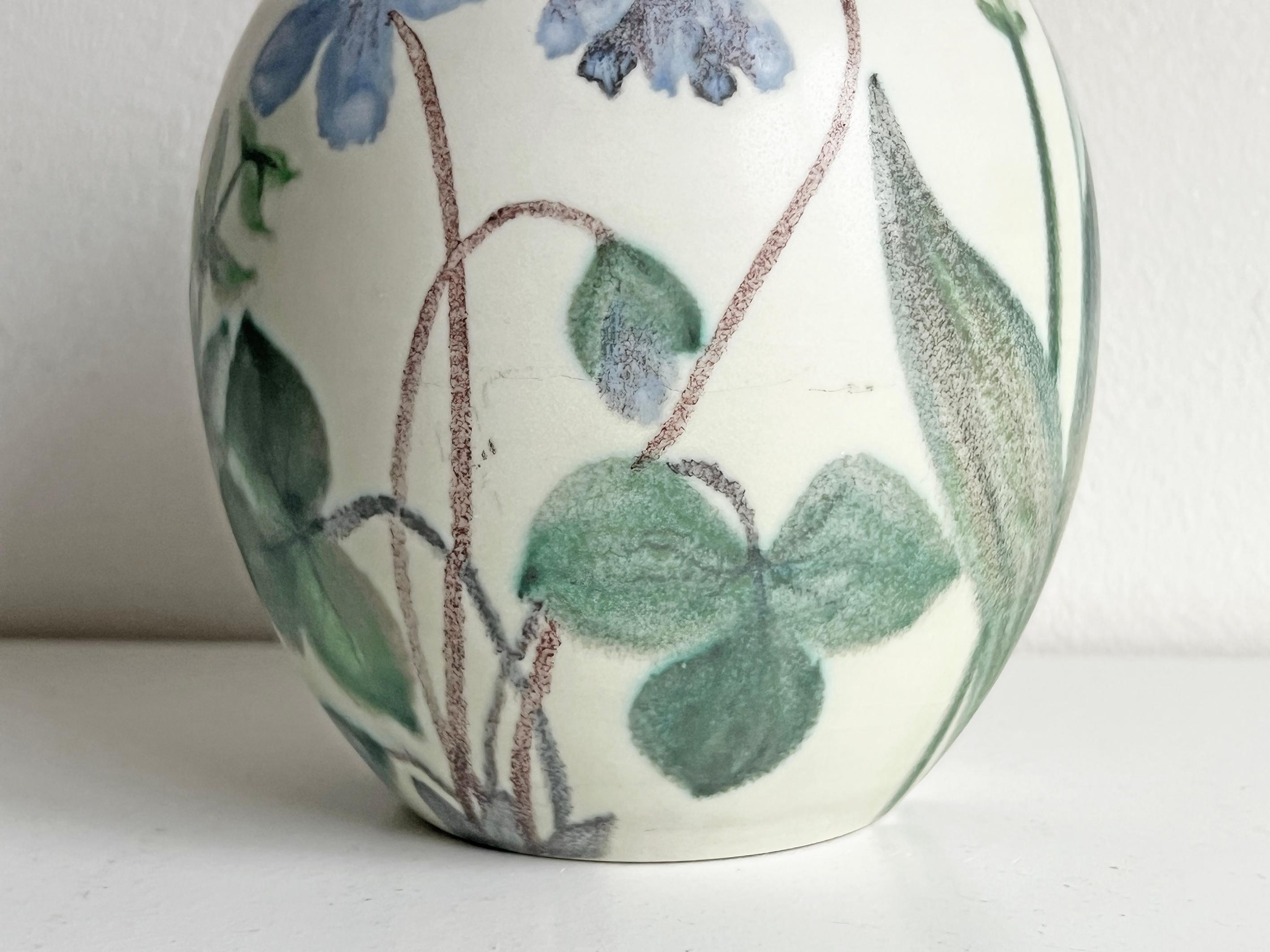 Carl-Harry Stålhane Vase Produced by Rörstrand in Sweden For Sale 3