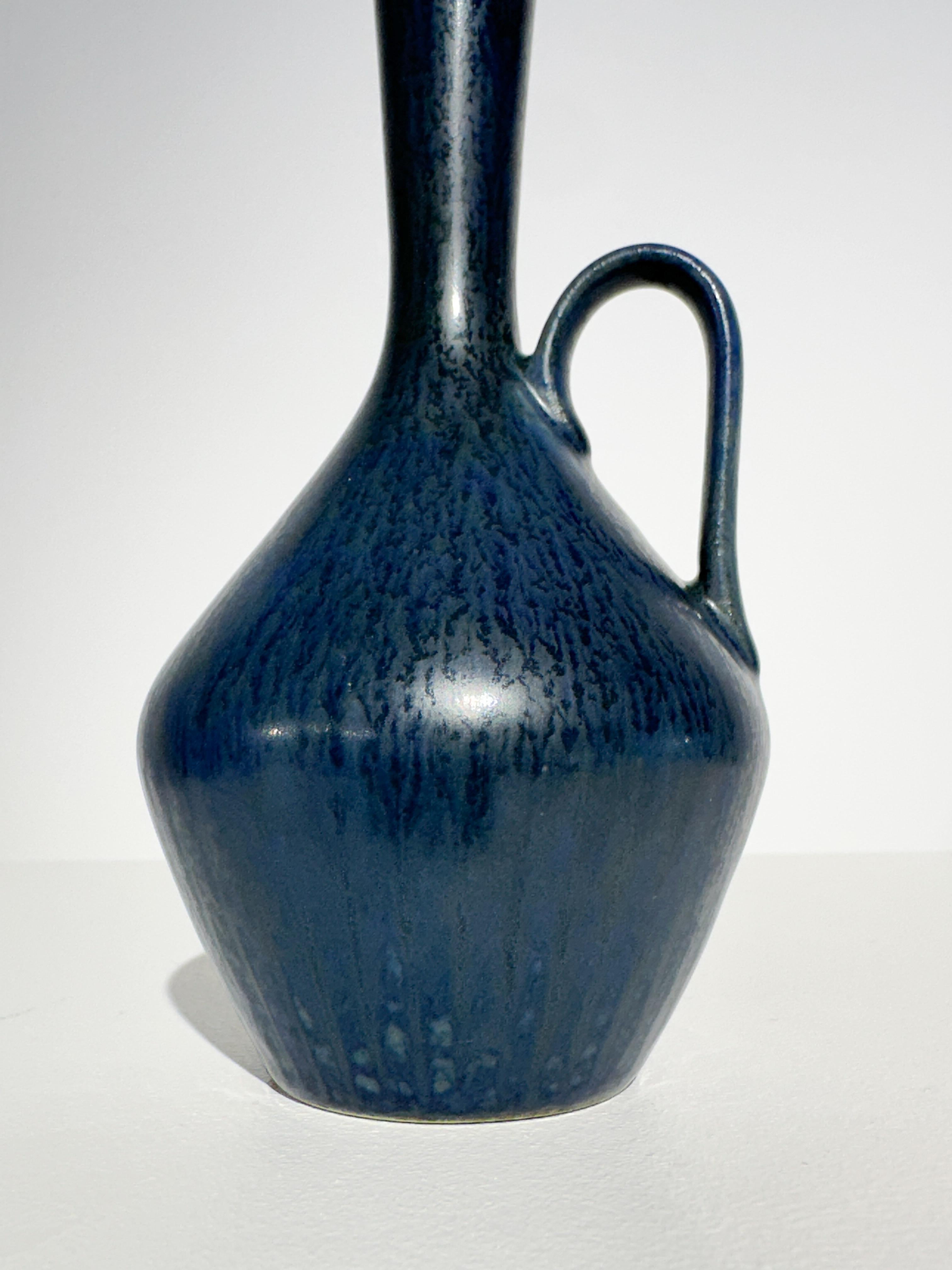 Grès porcellanato Vaso Carl-Harry Stalhane Gres Rörstrand Svezia Blu Pelliccia di lepre Smalto 1950s in vendita