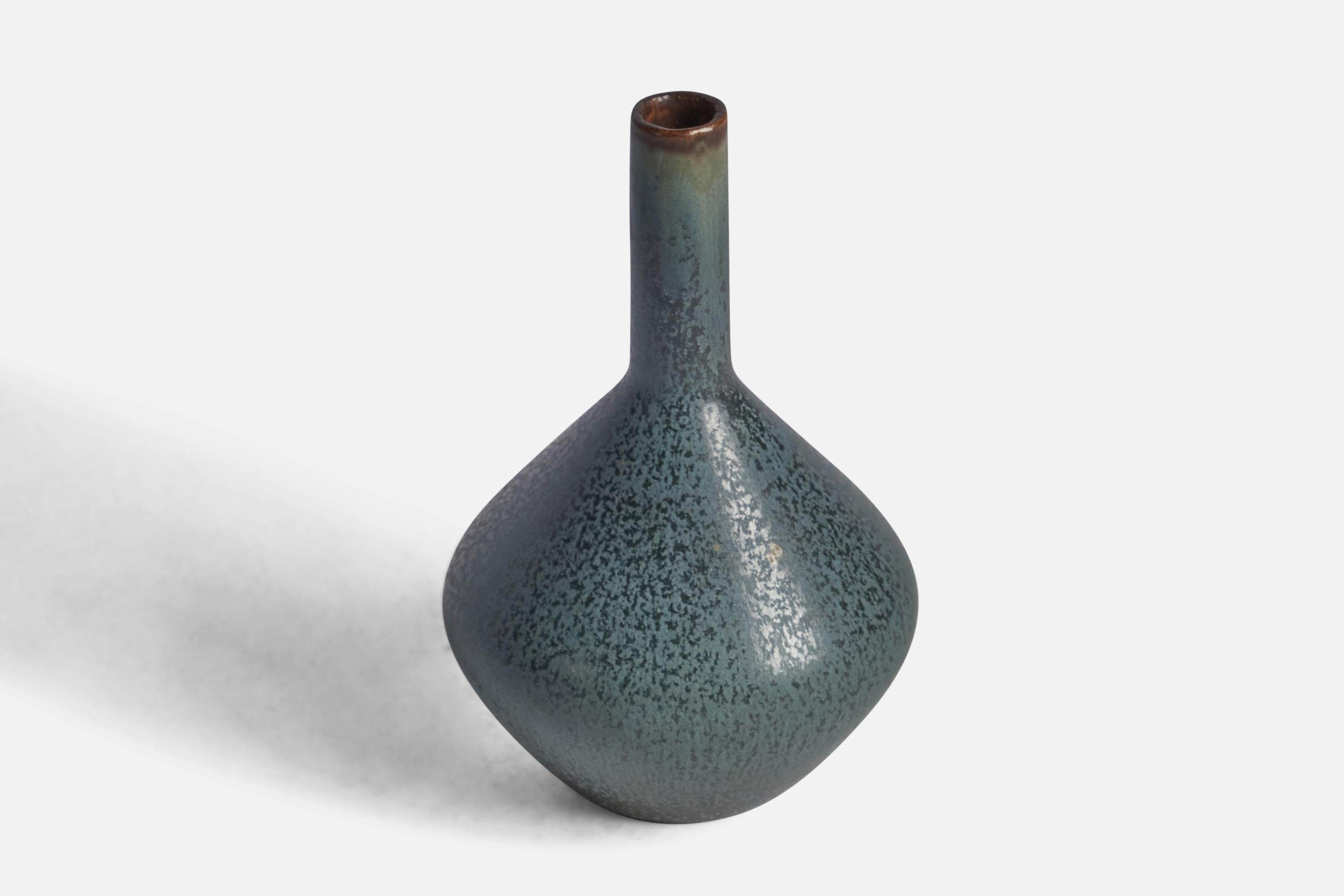 Mid-Century Modern Carl-Harry Stålhane, Vase, Stoneware, Sweden, 1950s For Sale